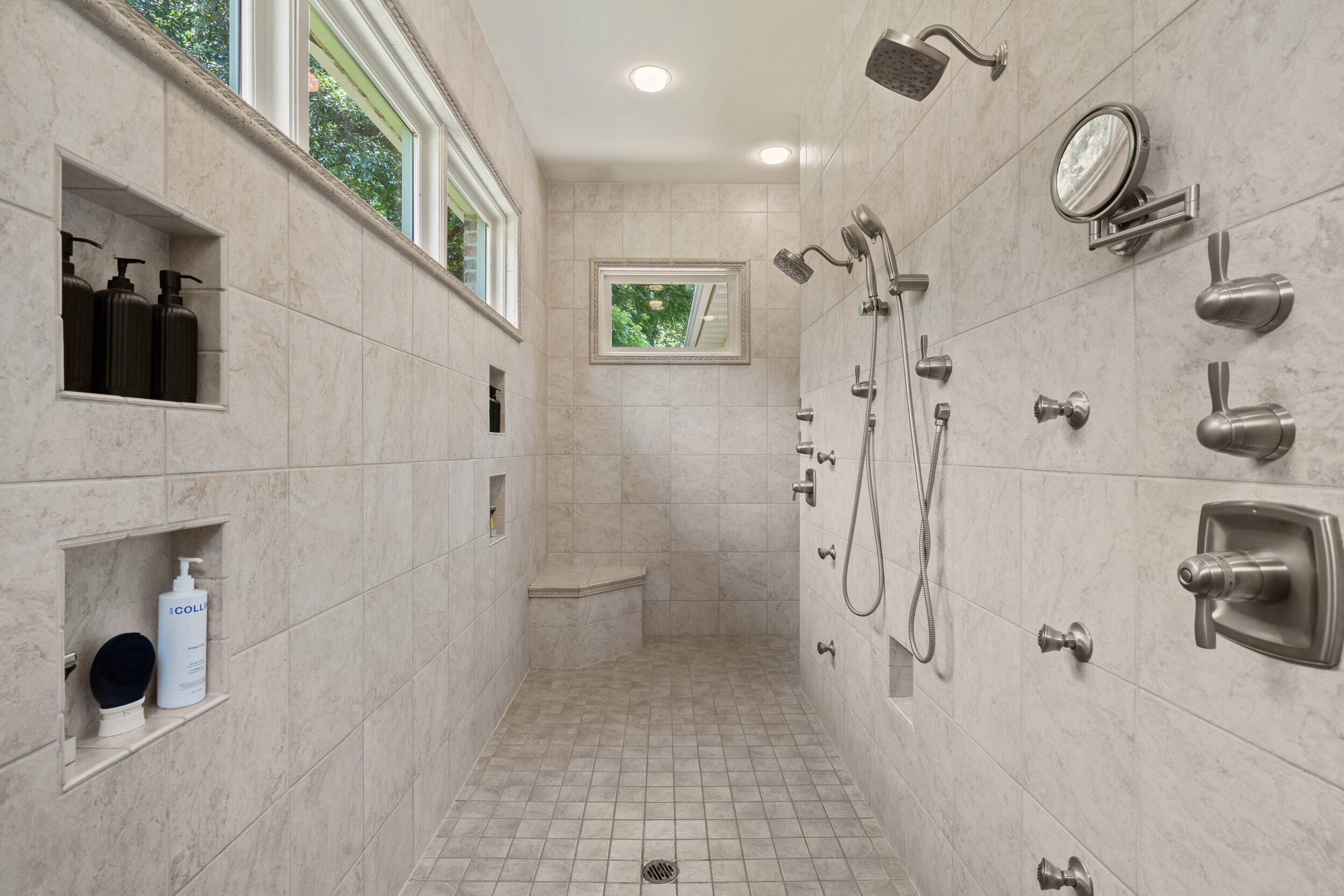 Columbia, Missouri, 65203, United States, 6 Bedrooms Bedrooms, ,8 BathroomsBathrooms,Residential,Active,1965985