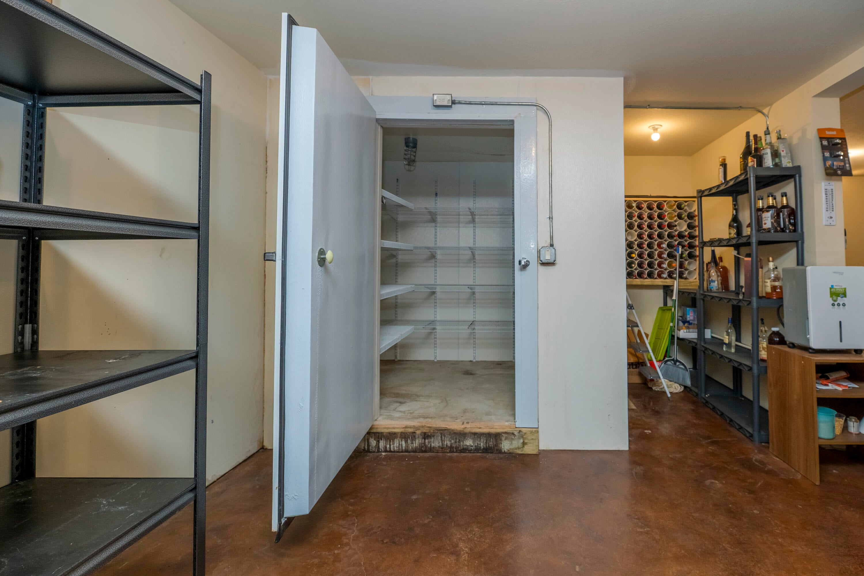 Harrisburg, Missouri, 65256, United States, 5 Bedrooms Bedrooms, ,7 BathroomsBathrooms,Residential,Active,2002599