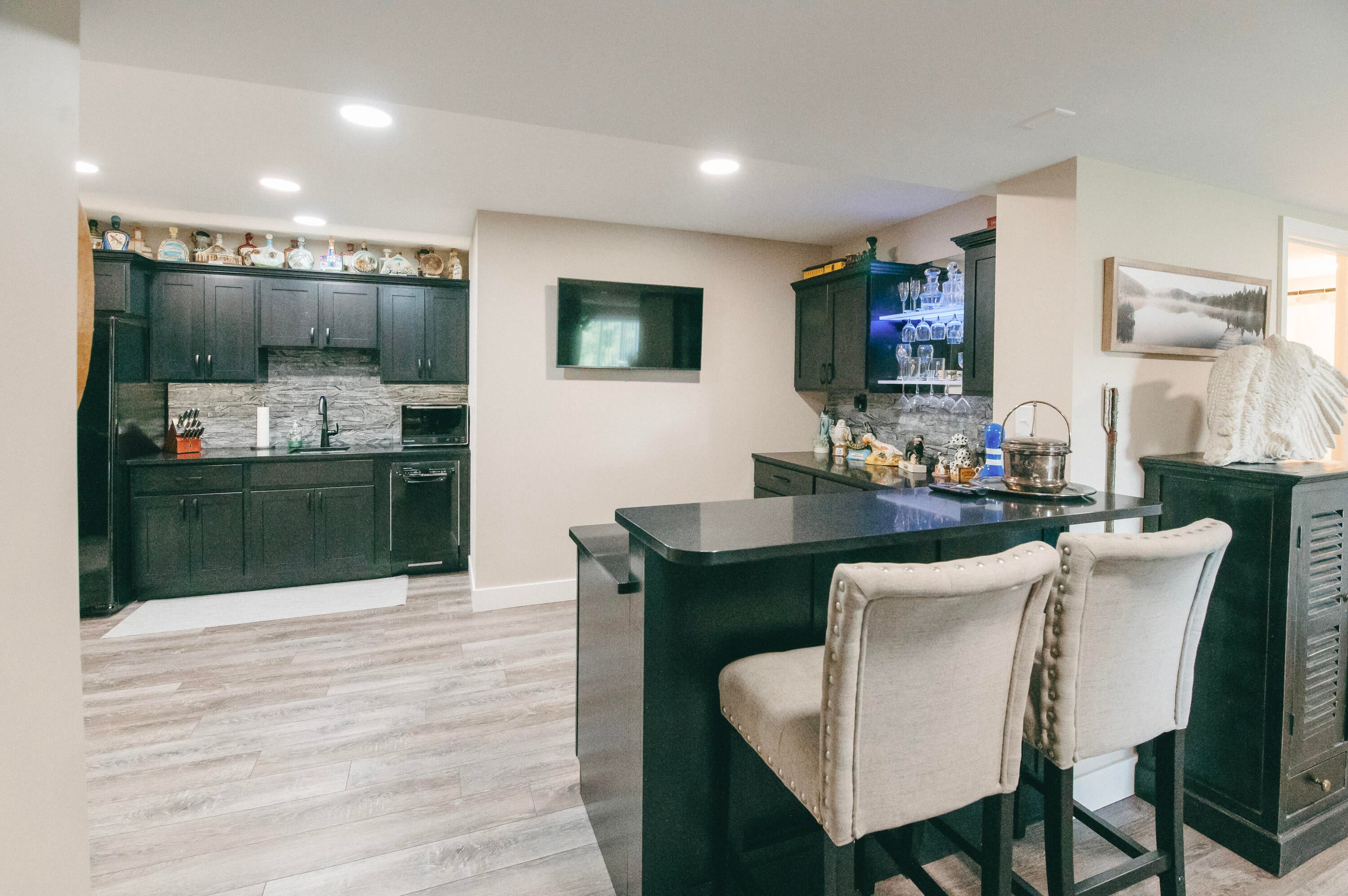 Columbia, Missouri, 65201, United States, 5 Bedrooms Bedrooms, ,5 BathroomsBathrooms,Residential,Active,1990615