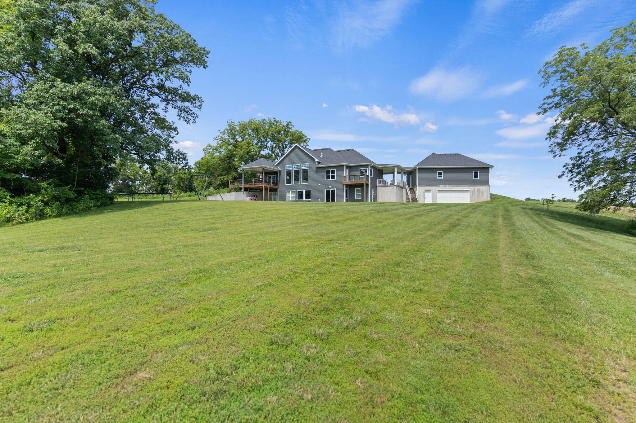 Hartsburg, Missouri, 65039, United States, 6 Bedrooms Bedrooms, ,4 BathroomsBathrooms,Residential,Active,1898236