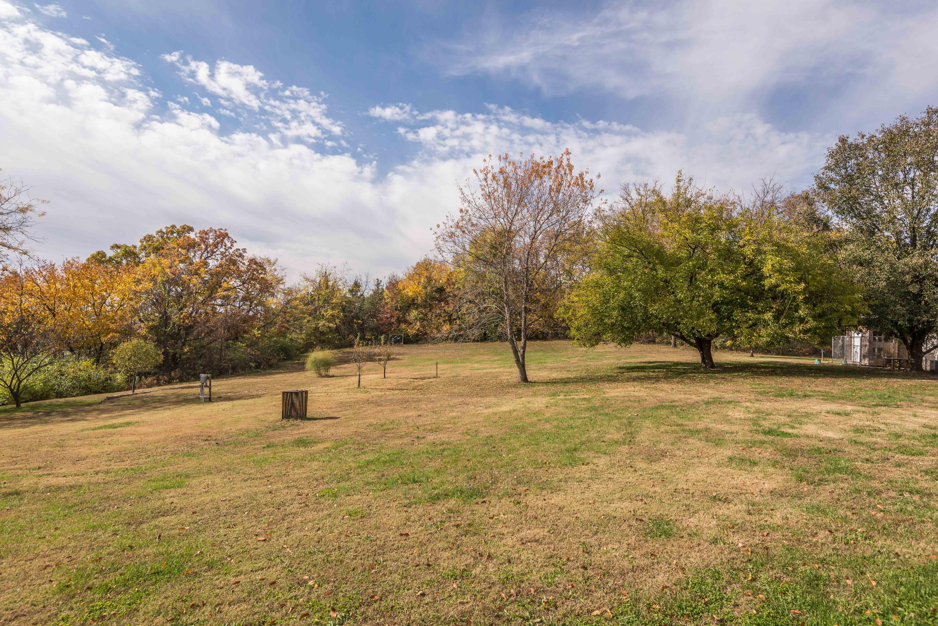 Jefferson City, Missouri, 65109, United States, 4 Bedrooms Bedrooms, ,4 BathroomsBathrooms,Residential,Active,1990034