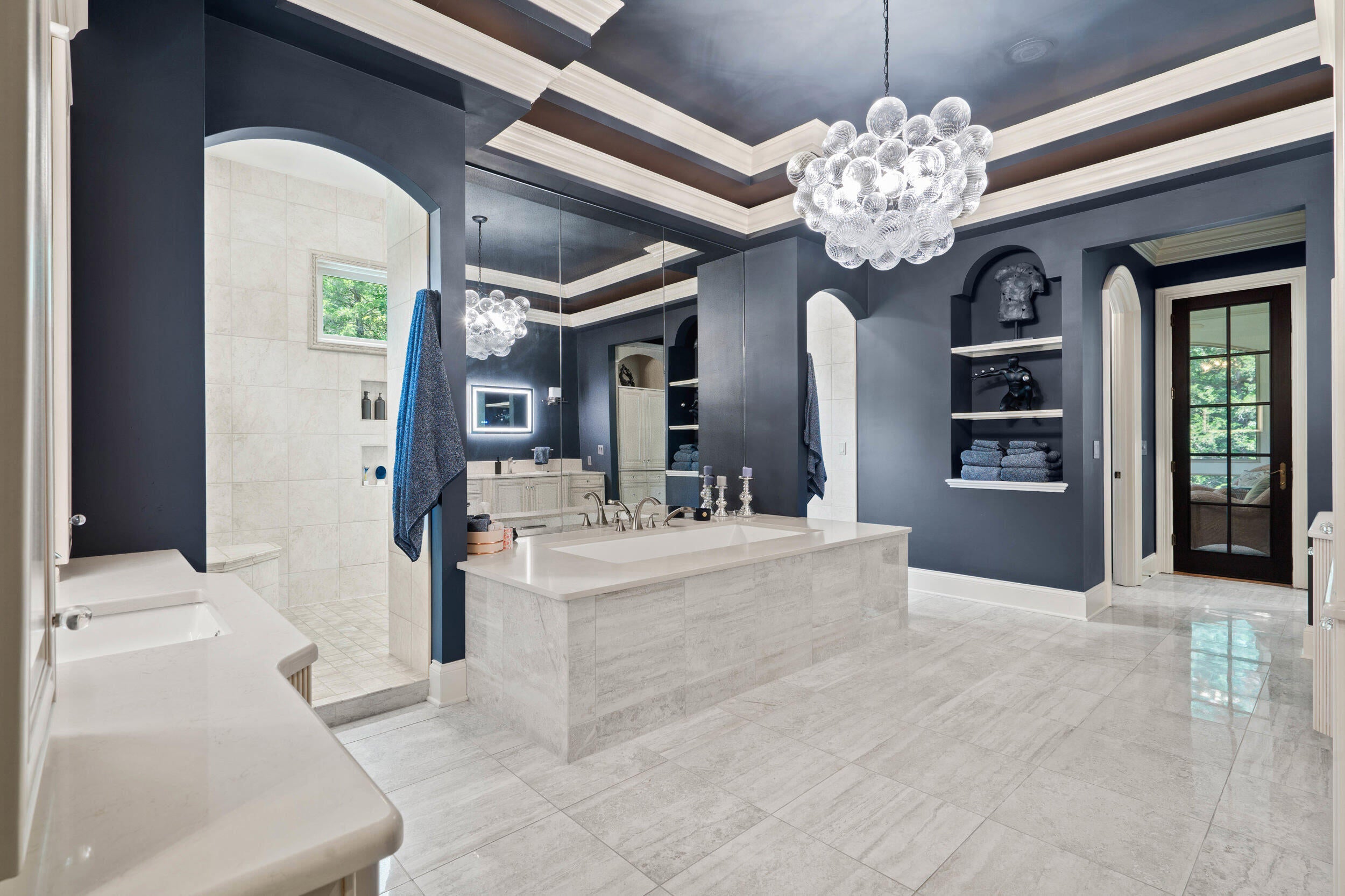 Columbia, Missouri, 65203, United States, 6 Bedrooms Bedrooms, ,8 BathroomsBathrooms,Residential,Active,1965985