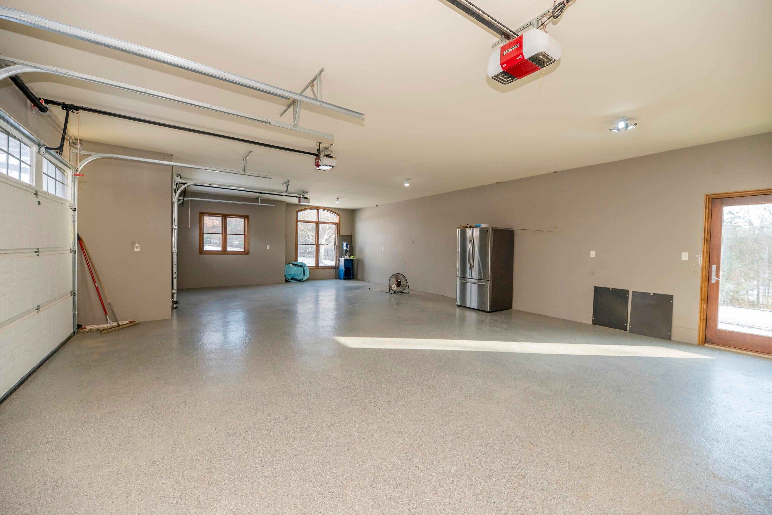 Harrisburg, Missouri, 65256, United States, 5 Bedrooms Bedrooms, ,7 BathroomsBathrooms,Residential,Active,2002599