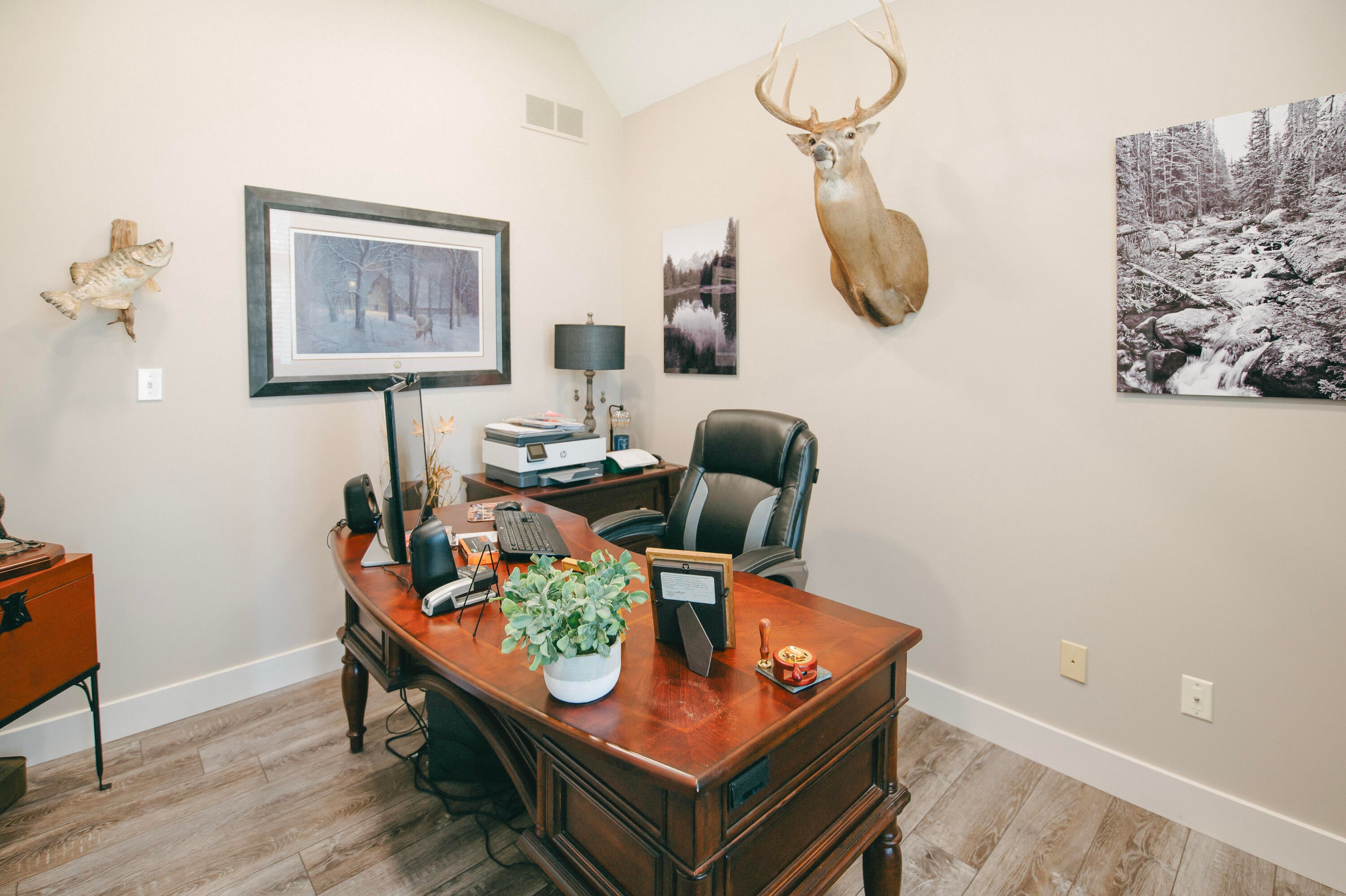 Columbia, Missouri, 65201, United States, 5 Bedrooms Bedrooms, ,5 BathroomsBathrooms,Residential,Active,1990615