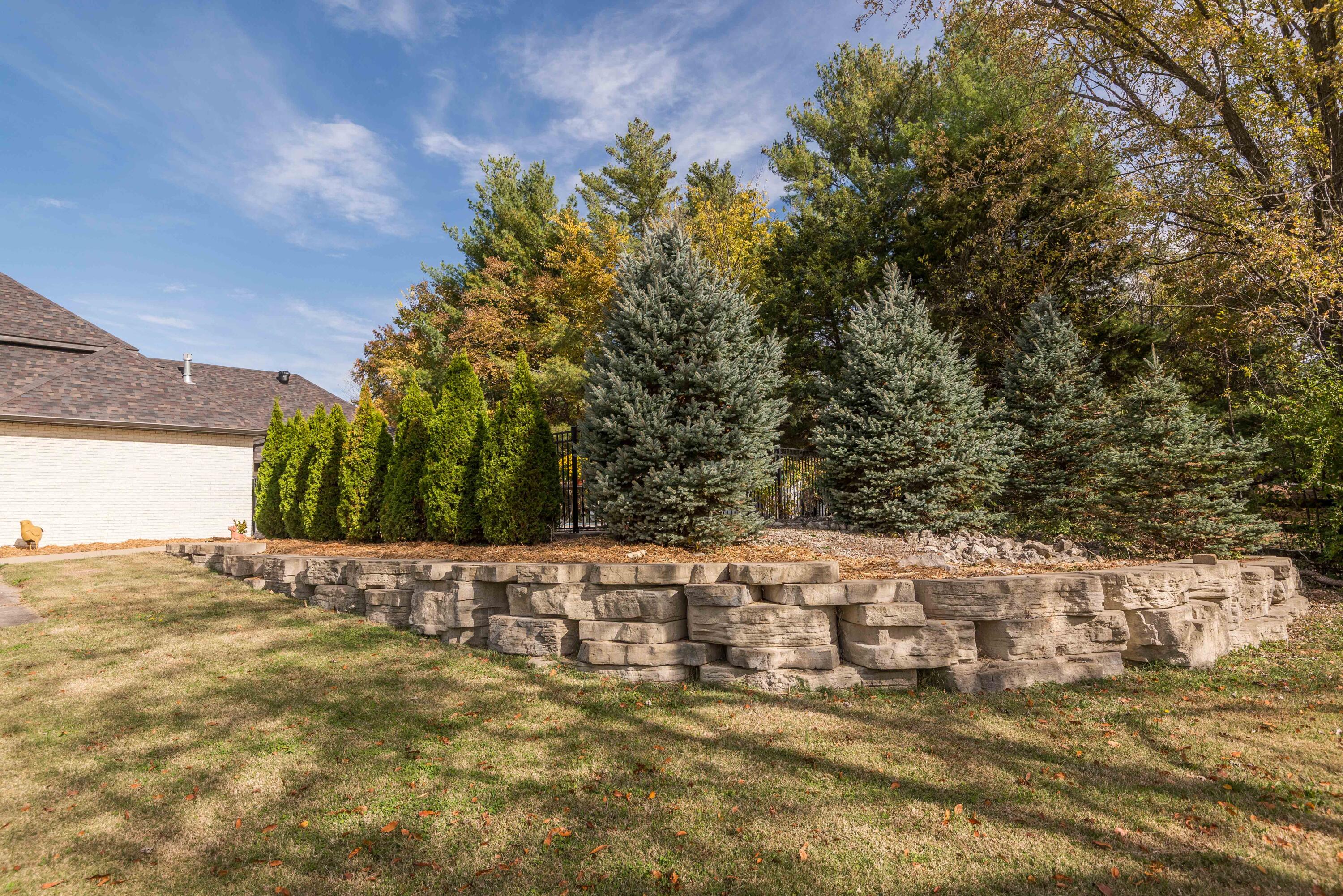 Jefferson City, Missouri, 65109, United States, 4 Bedrooms Bedrooms, ,4 BathroomsBathrooms,Residential,Active,1990034