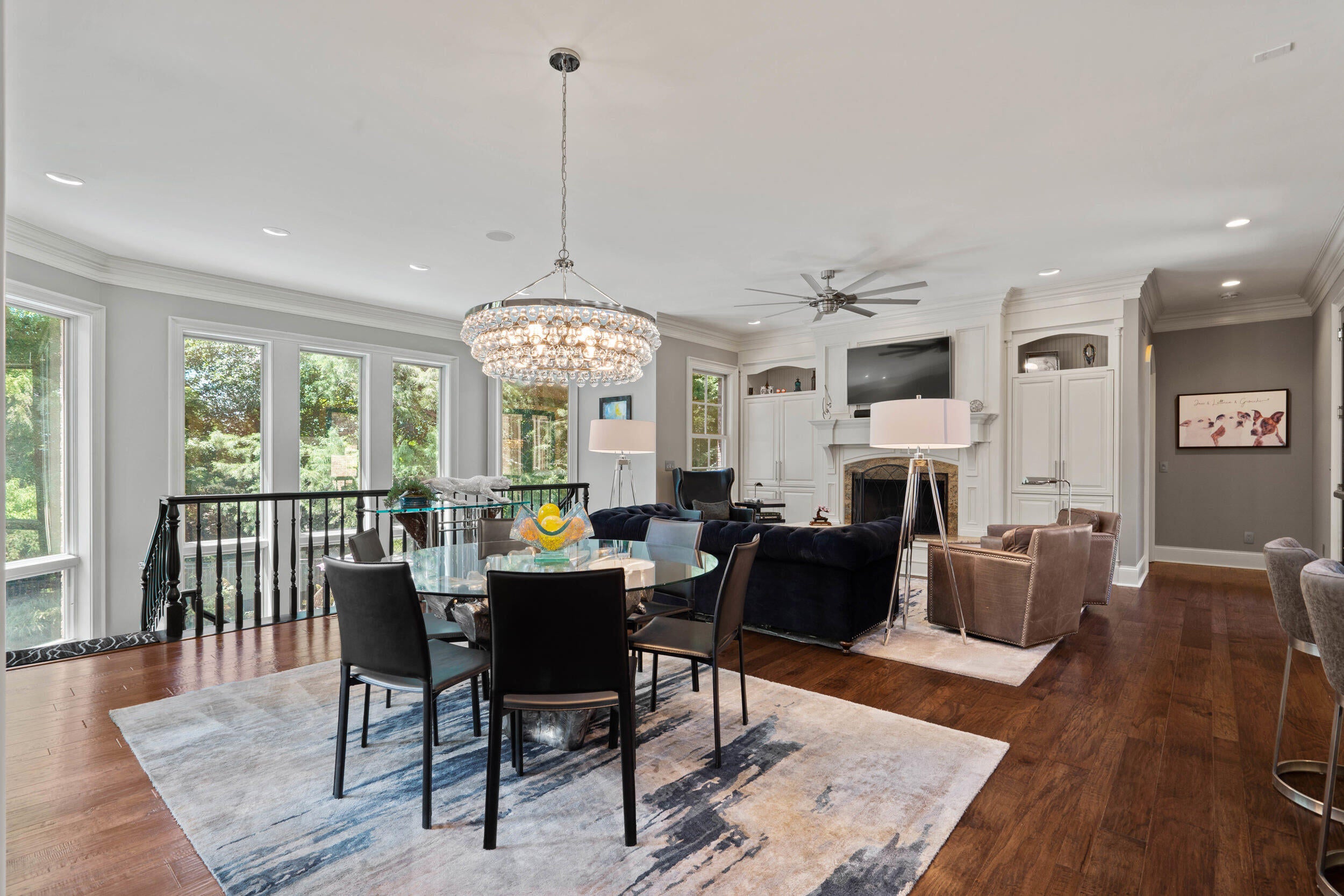 Columbia, Missouri, 65203, United States, 6 Bedrooms Bedrooms, ,8 BathroomsBathrooms,Residential,Active,1965985