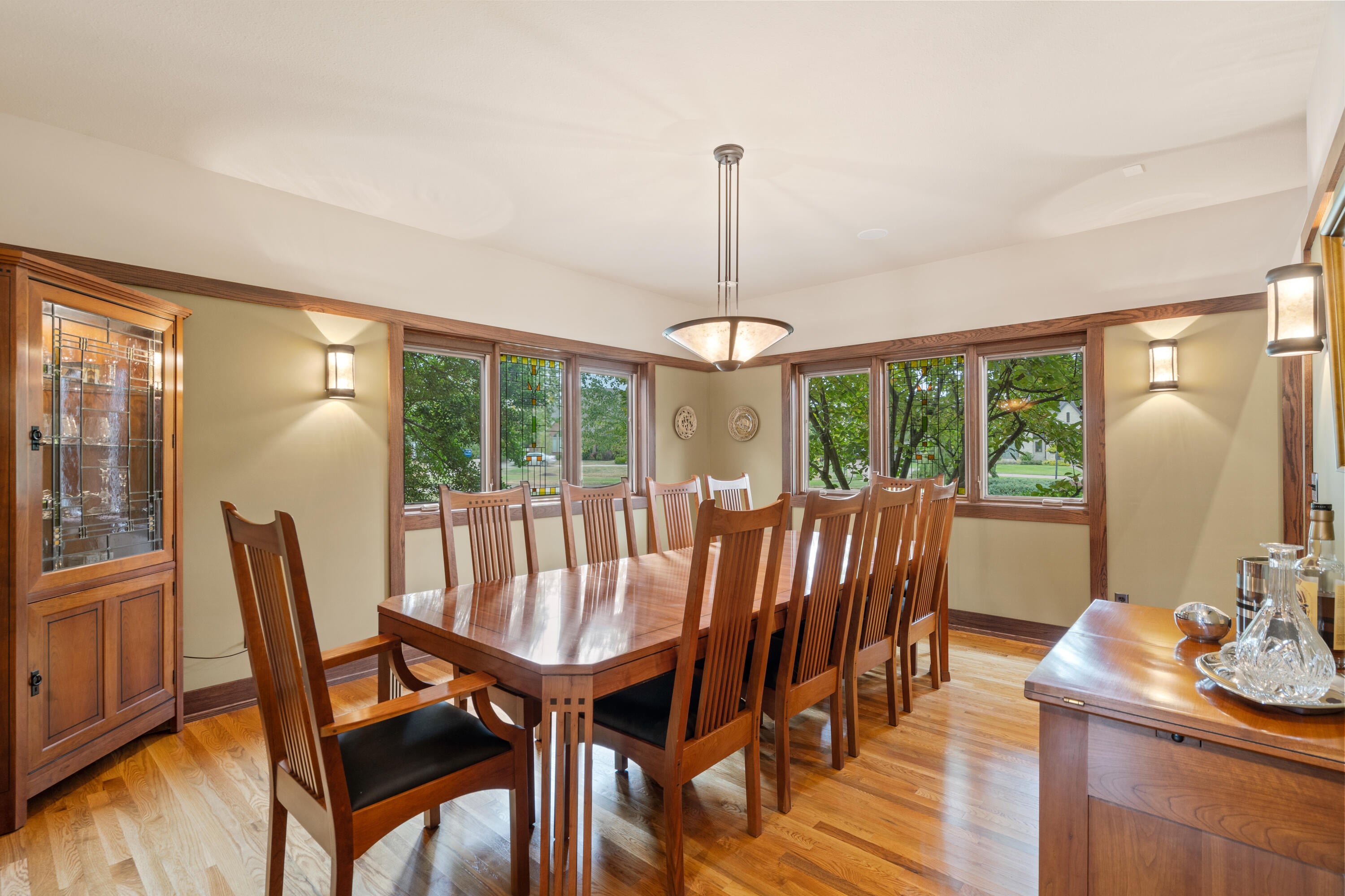 2504 Snowberry Cir – image 9