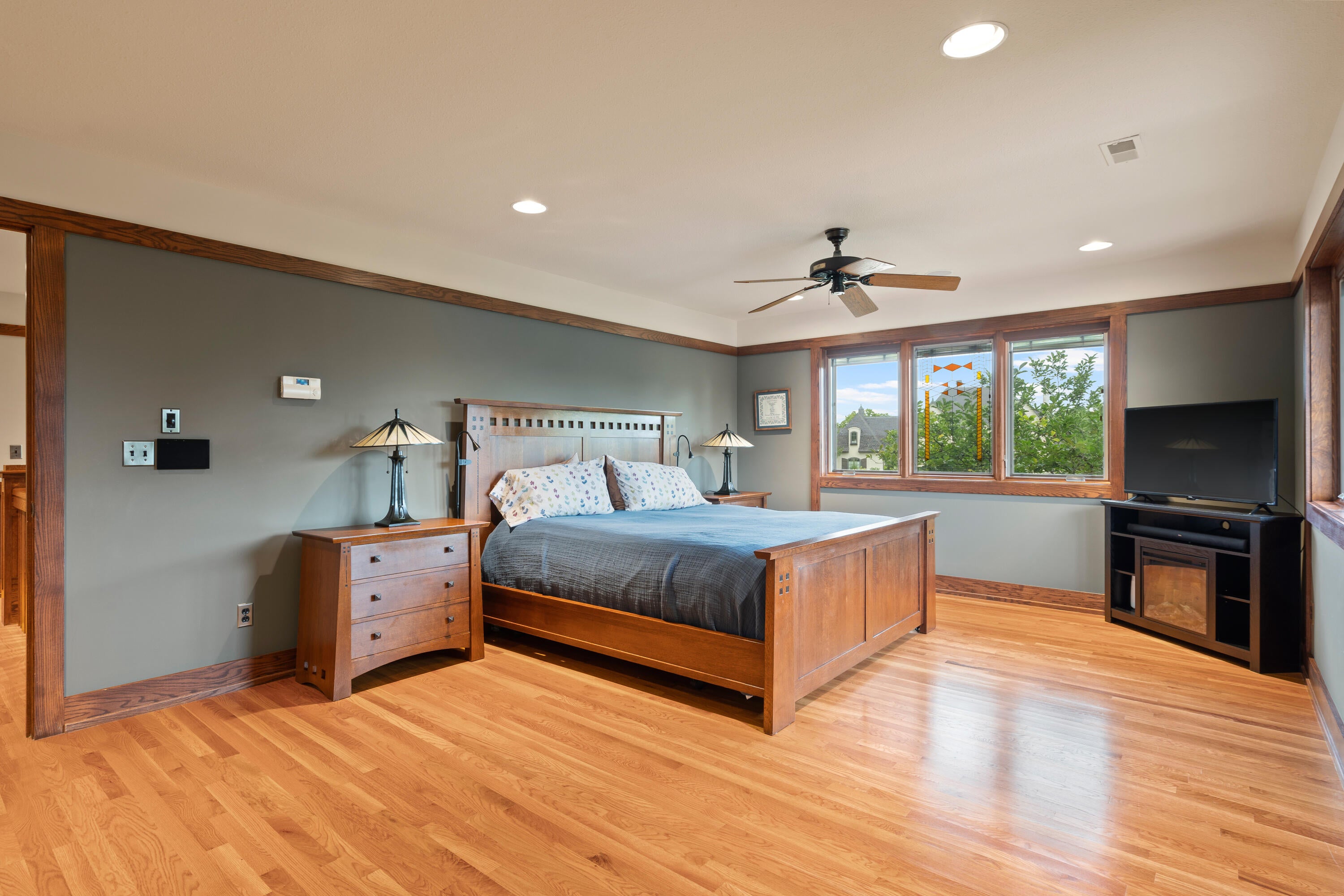 Columbia, Missouri, 65201, United States, 4 Bedrooms Bedrooms, ,4 BathroomsBathrooms,Residential,Active,1944067