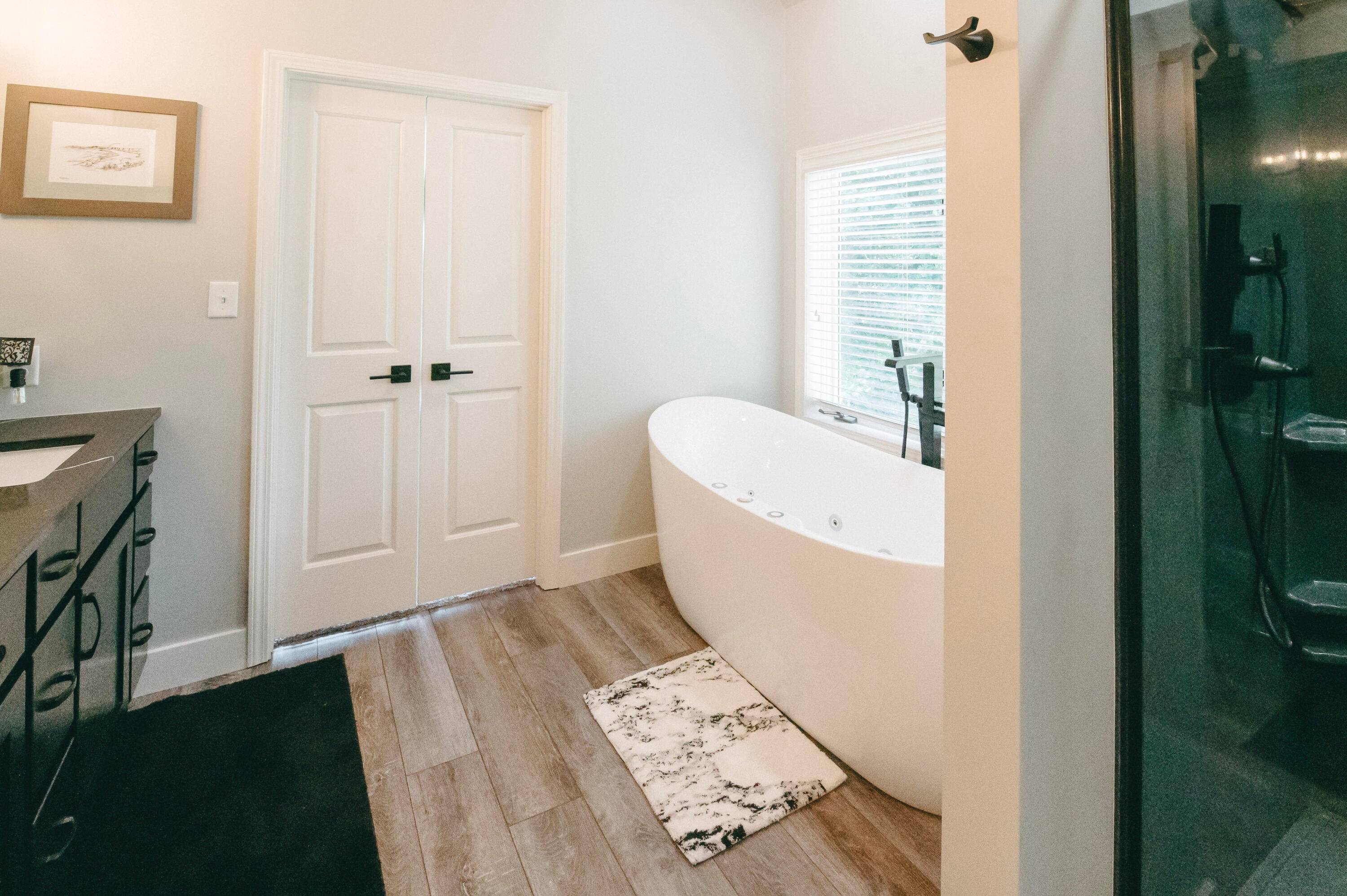 Columbia, Missouri, 65201, United States, 5 Bedrooms Bedrooms, ,5 BathroomsBathrooms,Residential,Active,1990615