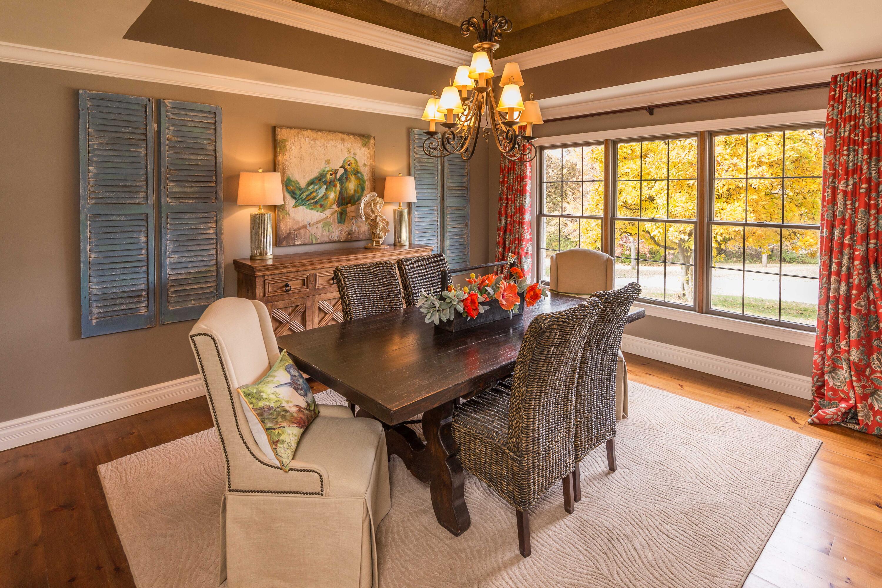 Jefferson City, Missouri, 65109, United States, 4 Bedrooms Bedrooms, ,4 BathroomsBathrooms,Residential,Active,1990034