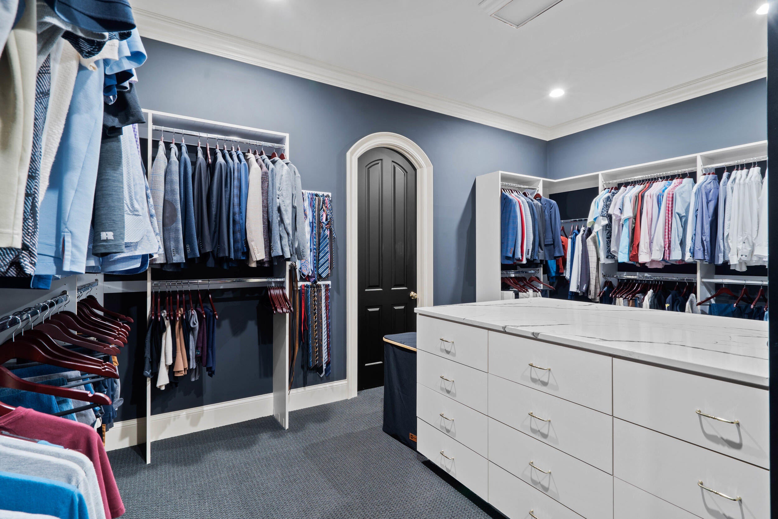 Columbia, Missouri, 65203, United States, 6 Bedrooms Bedrooms, ,8 BathroomsBathrooms,Residential,Active,1965985