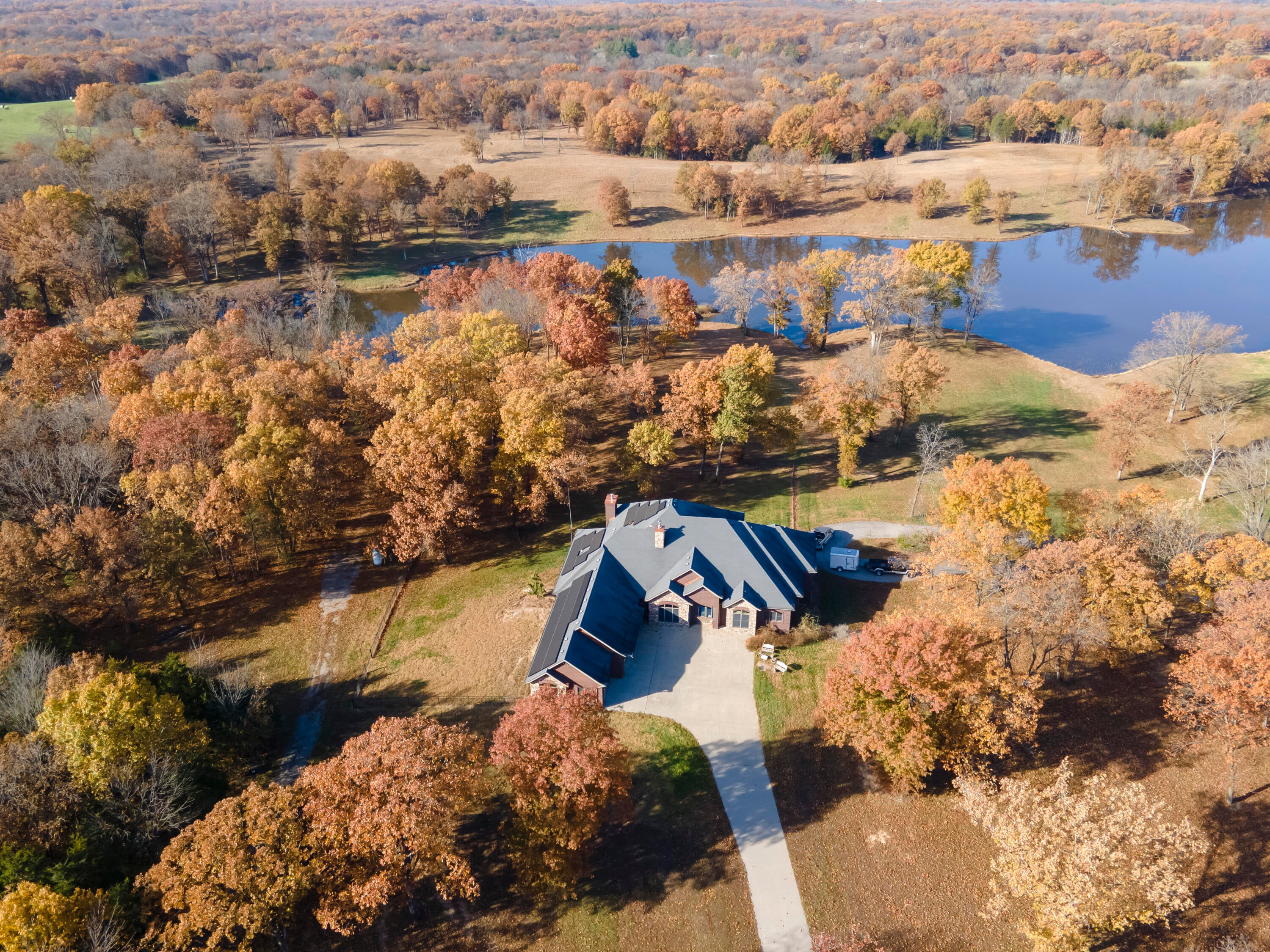 Harrisburg, Missouri, 65256, United States, 5 Bedrooms Bedrooms, ,7 BathroomsBathrooms,Residential,Active,2002599