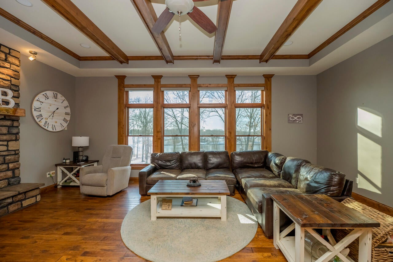 Harrisburg, Missouri, 65256, United States, 5 Bedrooms Bedrooms, ,7 BathroomsBathrooms,Residential,Active,2002599