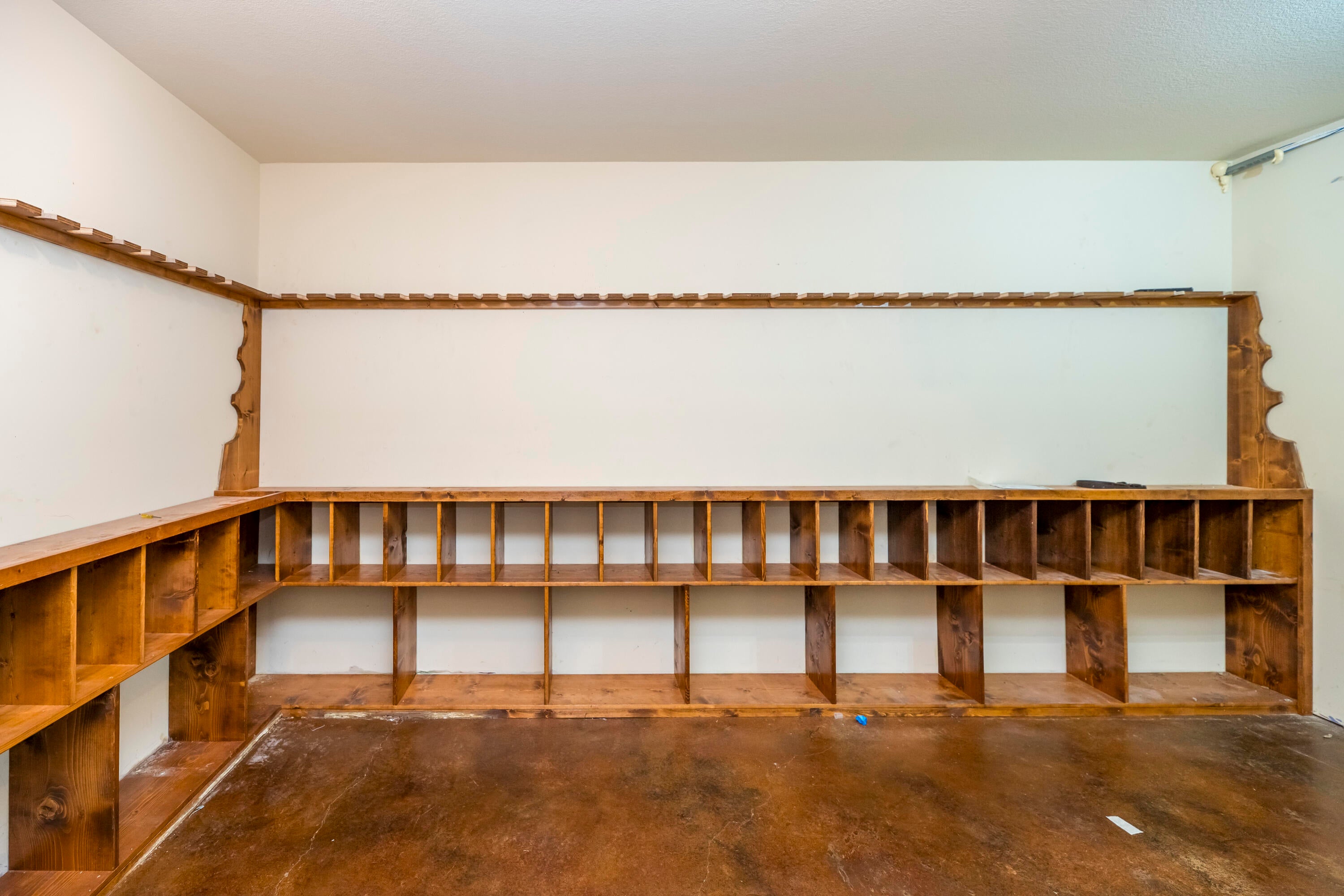 Harrisburg, Missouri, 65256, United States, 5 Bedrooms Bedrooms, ,7 BathroomsBathrooms,Residential,Active,2002606