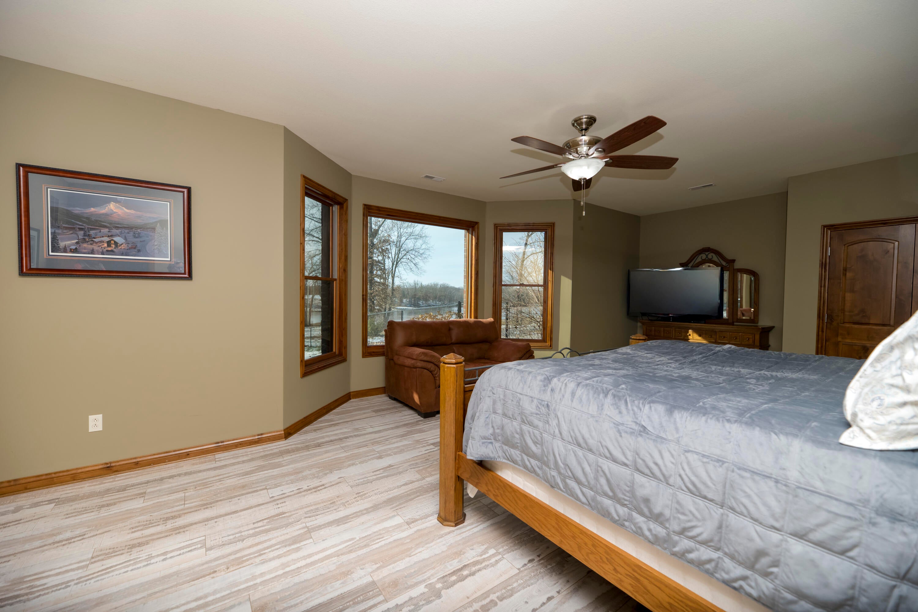 Harrisburg, Missouri, 65256, United States, 5 Bedrooms Bedrooms, ,7 BathroomsBathrooms,Residential,Active,2002606