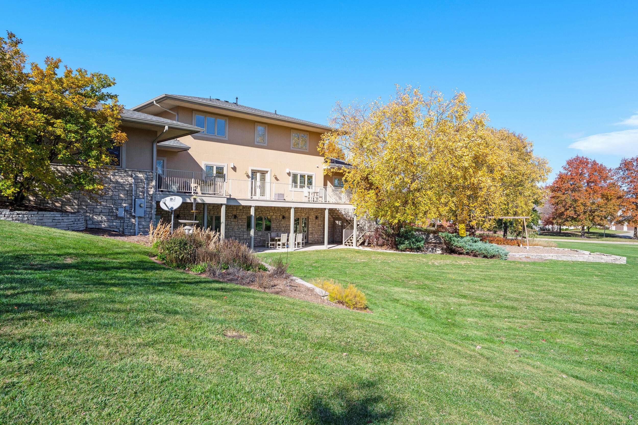 Columbia, Missouri, 65201, United States, 4 Bedrooms Bedrooms, ,4 BathroomsBathrooms,Residential,Active,1944067