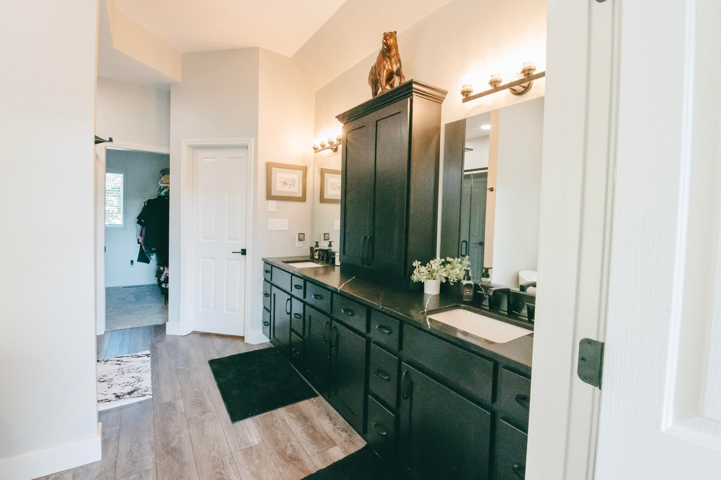 Columbia, Missouri, 65201, United States, 5 Bedrooms Bedrooms, ,5 BathroomsBathrooms,Residential,Active,1990615