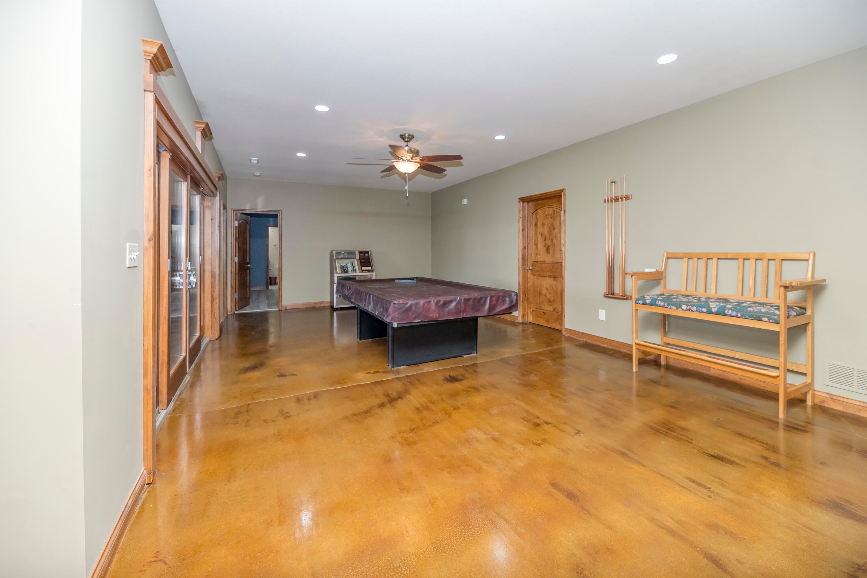 Harrisburg, Missouri, 65256, United States, 5 Bedrooms Bedrooms, ,7 BathroomsBathrooms,Residential,Active,2002606