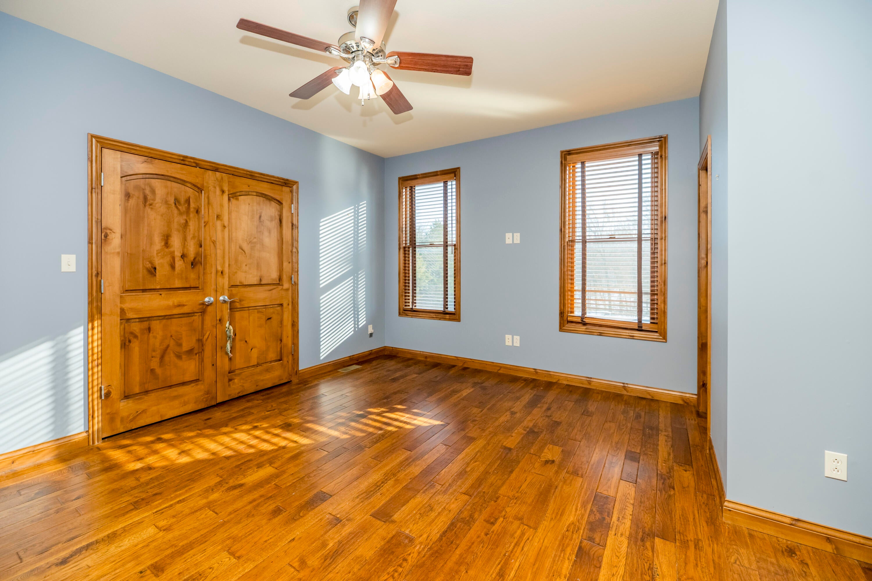 Harrisburg, Missouri, 65256, United States, 5 Bedrooms Bedrooms, ,7 BathroomsBathrooms,Residential,Active,2002606