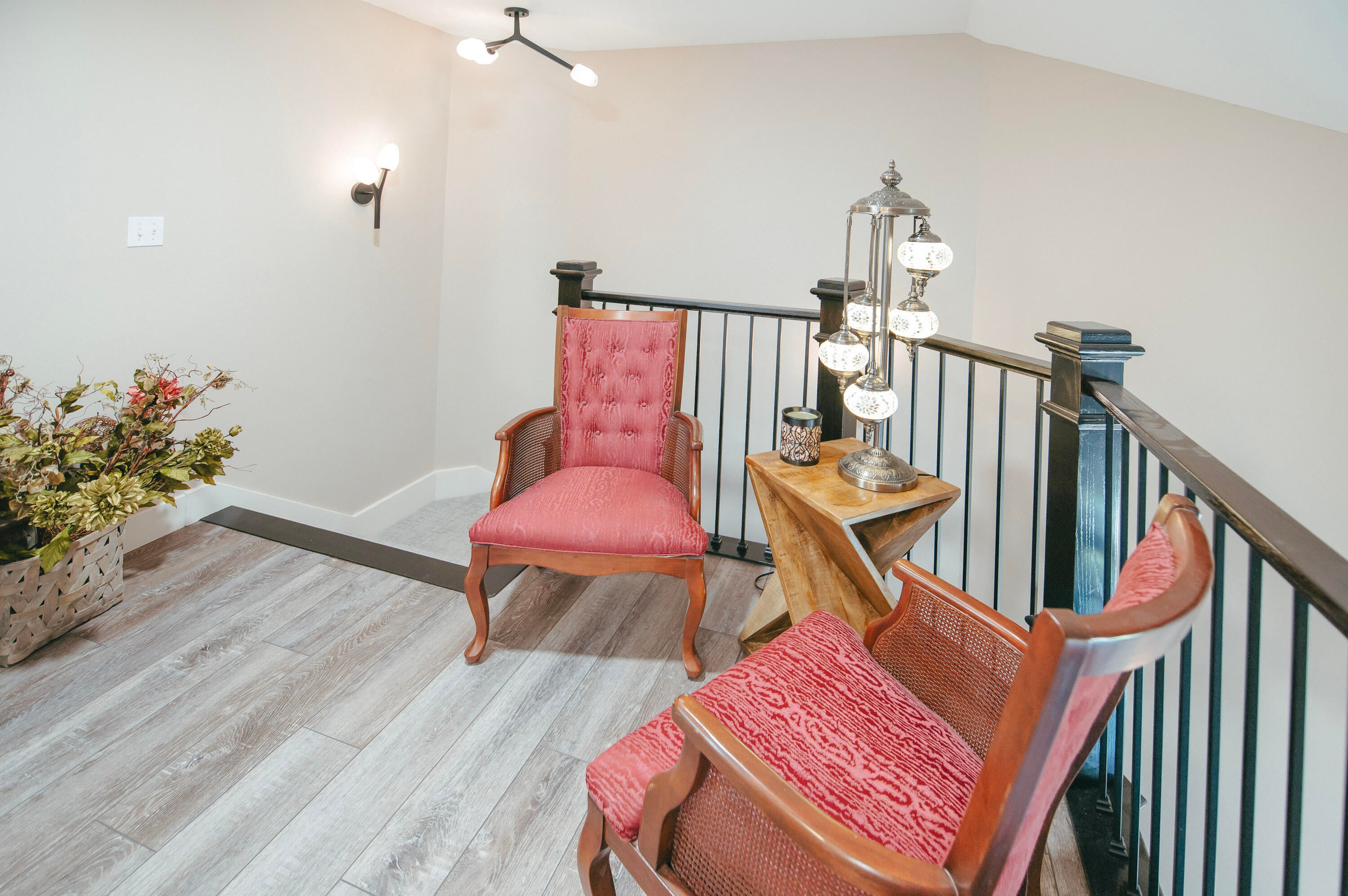 Columbia, Missouri, 65201, United States, 5 Bedrooms Bedrooms, ,5 BathroomsBathrooms,Residential,Active,1990615