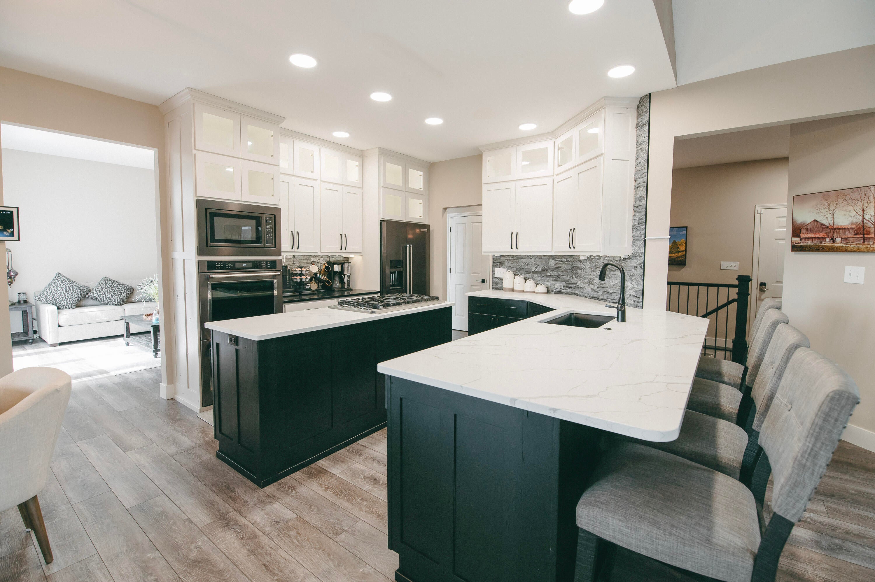 Columbia, Missouri, 65201, United States, 5 Bedrooms Bedrooms, ,5 BathroomsBathrooms,Residential,Active,1990615