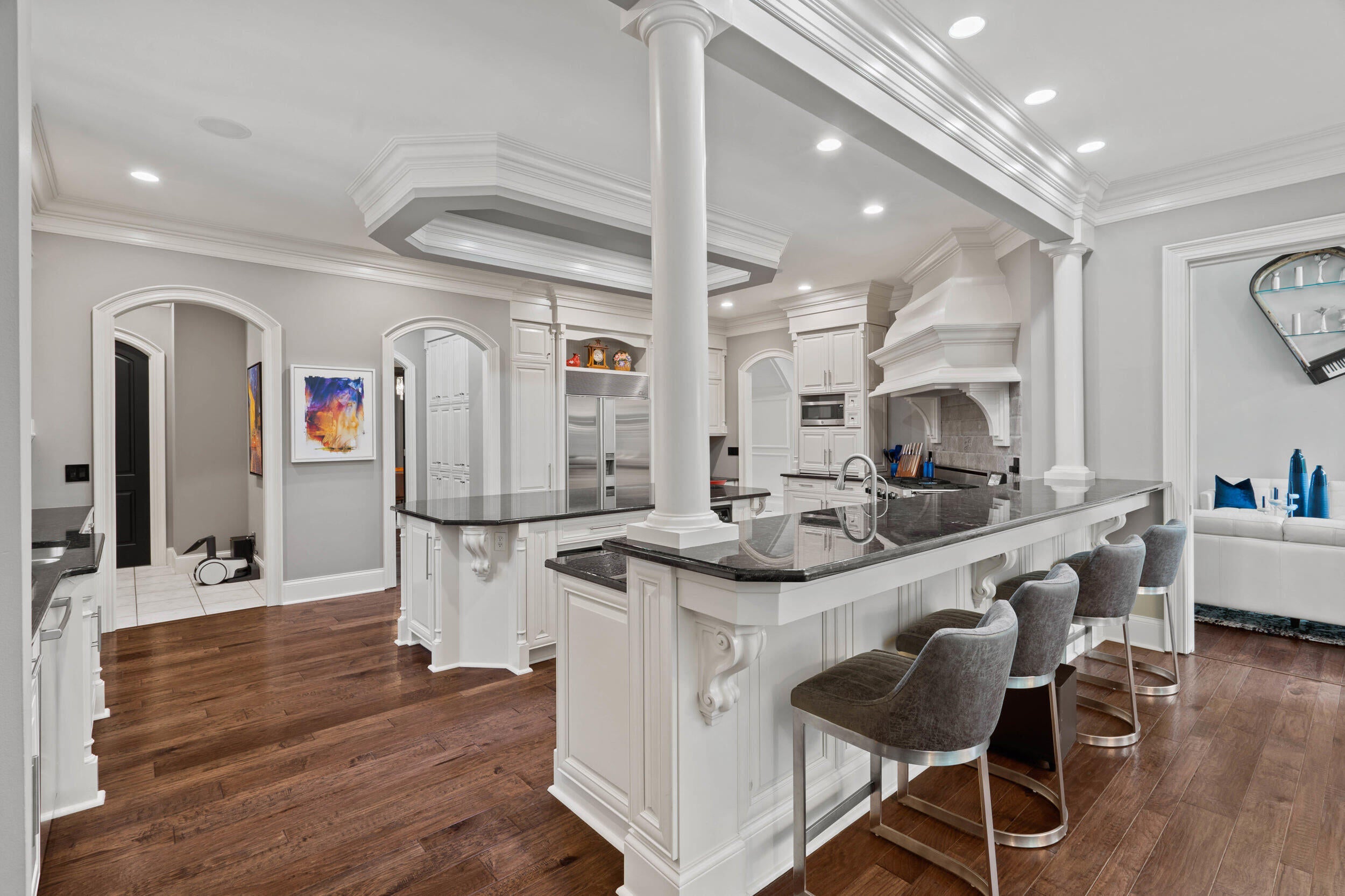 Columbia, Missouri, 65203, United States, 6 Bedrooms Bedrooms, ,8 BathroomsBathrooms,Residential,Active,1965985