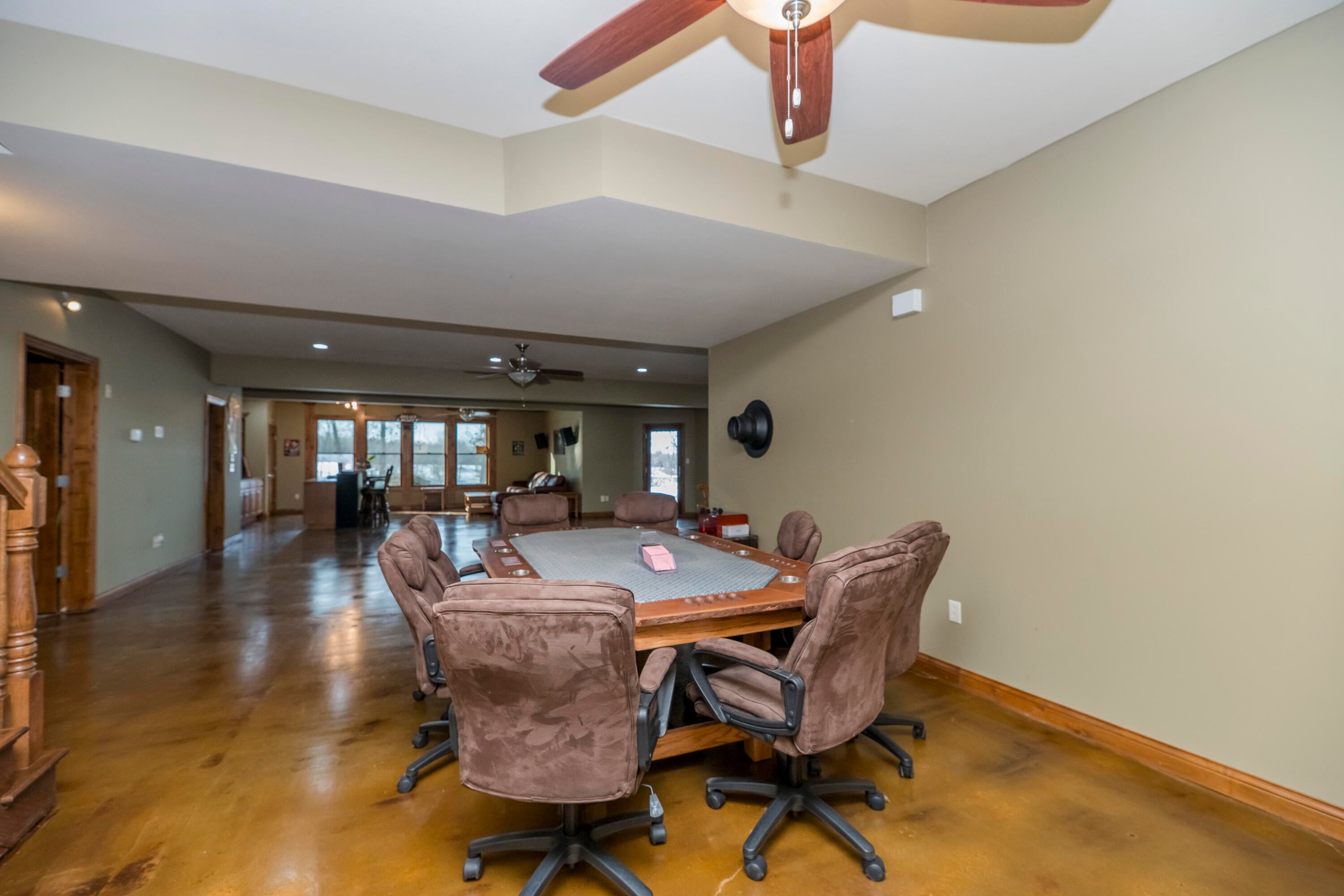 Harrisburg, Missouri, 65256, United States, 5 Bedrooms Bedrooms, ,7 BathroomsBathrooms,Residential,Active,2002599