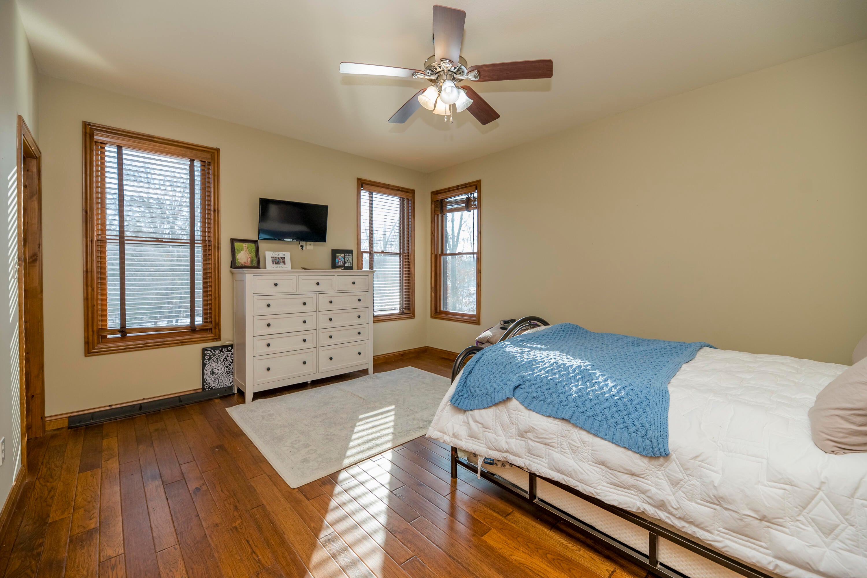 Harrisburg, Missouri, 65256, United States, 5 Bedrooms Bedrooms, ,7 BathroomsBathrooms,Residential,Active,2002599