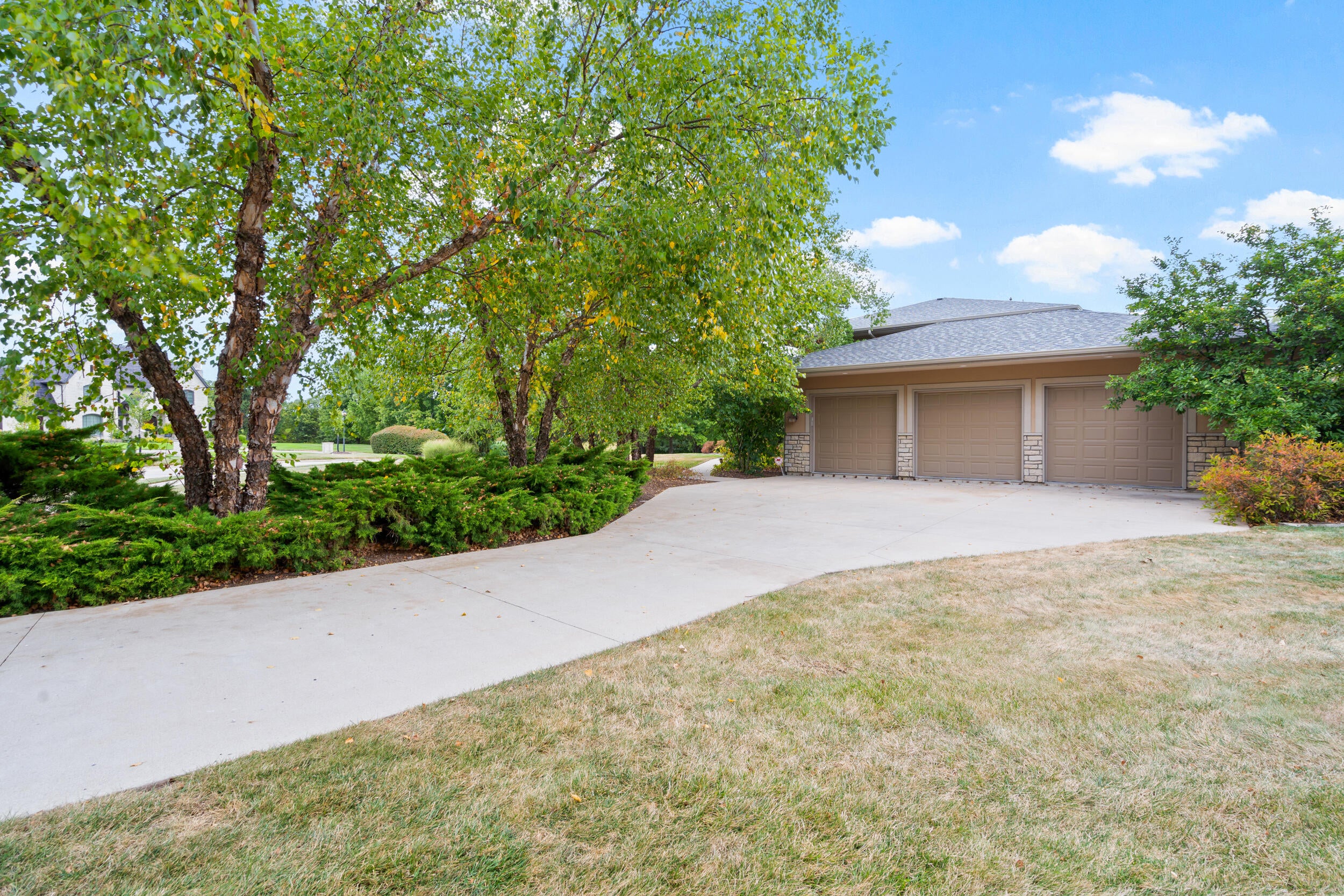 Columbia, Missouri, 65201, United States, 4 Bedrooms Bedrooms, ,4 BathroomsBathrooms,Residential,Active,1944067