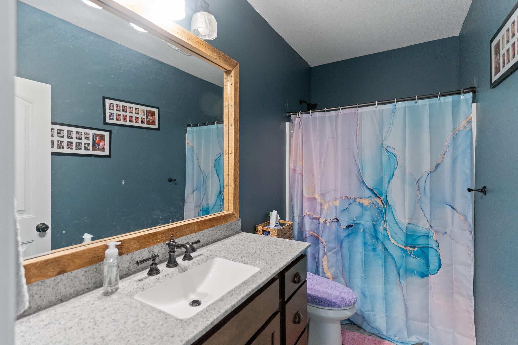 Hartsburg, Missouri, 65039, United States, 6 Bedrooms Bedrooms, ,4 BathroomsBathrooms,Residential,Active,1898236