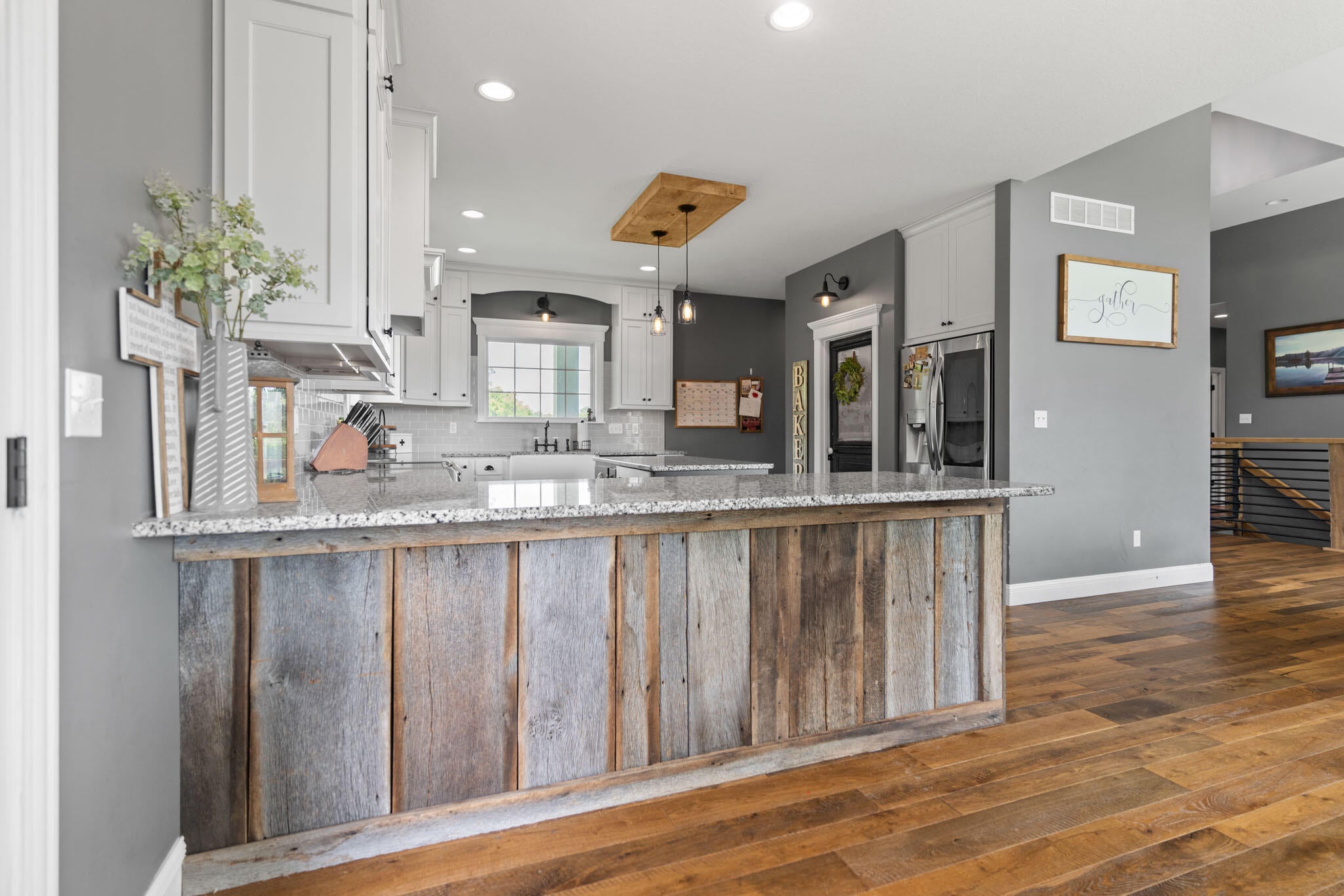 Hartsburg, Missouri, 65039, United States, 6 Bedrooms Bedrooms, ,4 BathroomsBathrooms,Residential,Active,1898236