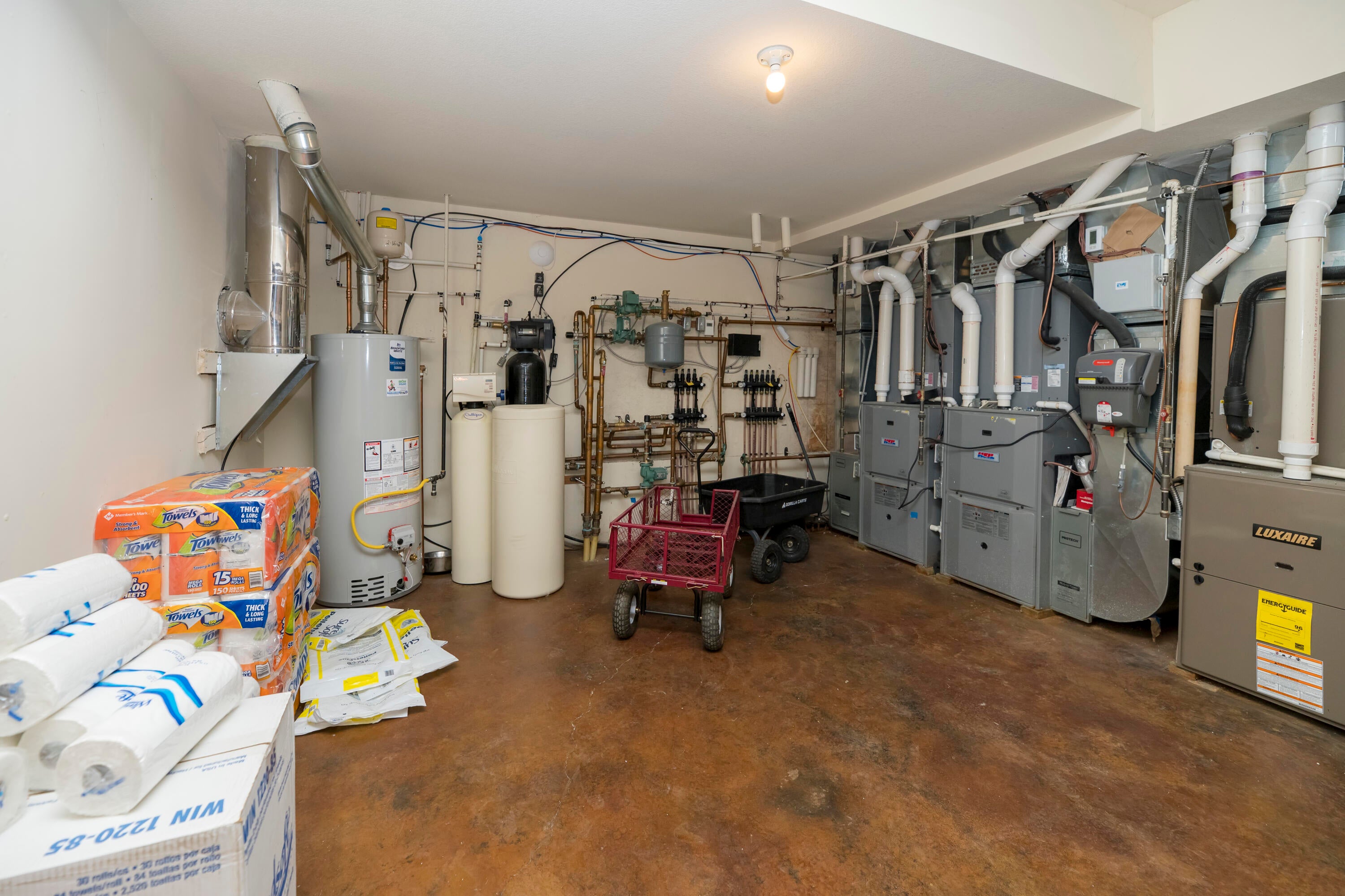 Harrisburg, Missouri, 65256, United States, 5 Bedrooms Bedrooms, ,7 BathroomsBathrooms,Residential,Active,2002606