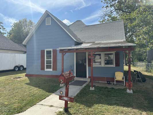 435 S ROLLINS ST, CENTRALIA, MO 65240 - Image 1