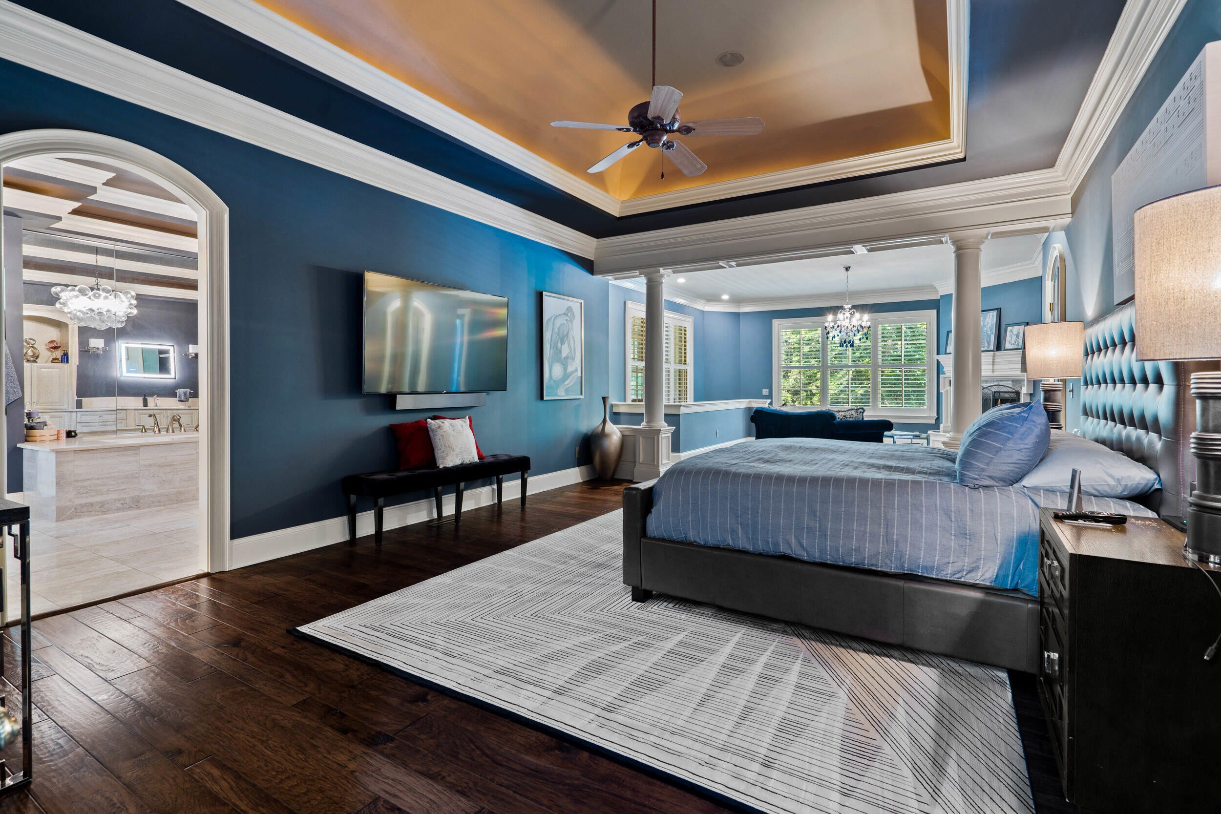 Columbia, Missouri, 65203, United States, 6 Bedrooms Bedrooms, ,8 BathroomsBathrooms,Residential,Active,1965985