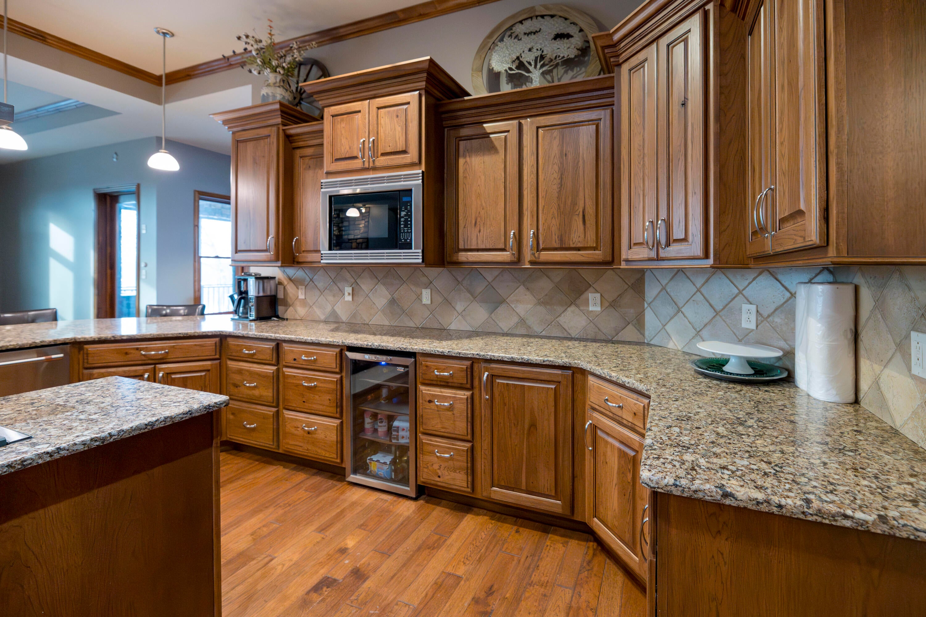 Harrisburg, Missouri, 65256, United States, 5 Bedrooms Bedrooms, ,7 BathroomsBathrooms,Residential,Active,2002606