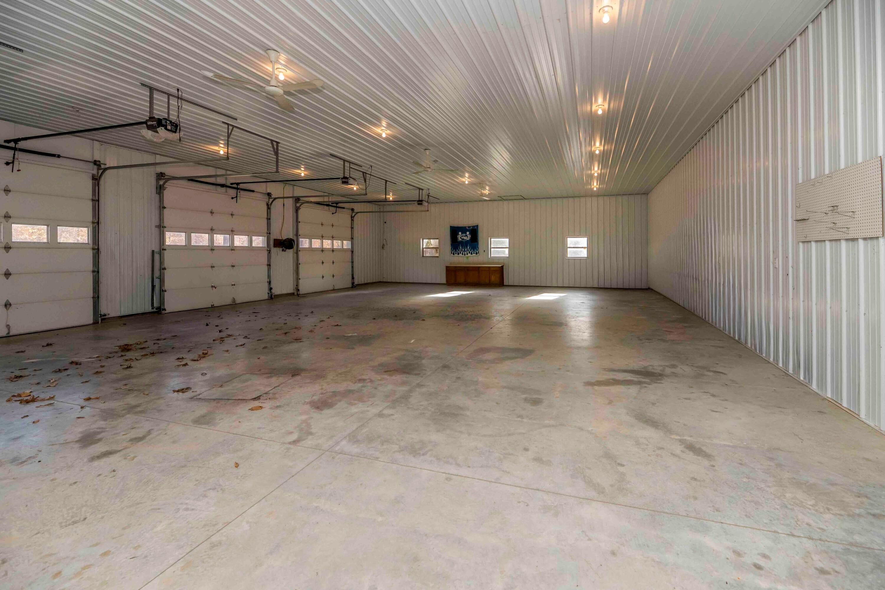 Harrisburg, Missouri, 65256, United States, 5 Bedrooms Bedrooms, ,7 BathroomsBathrooms,Residential,Active,2002606