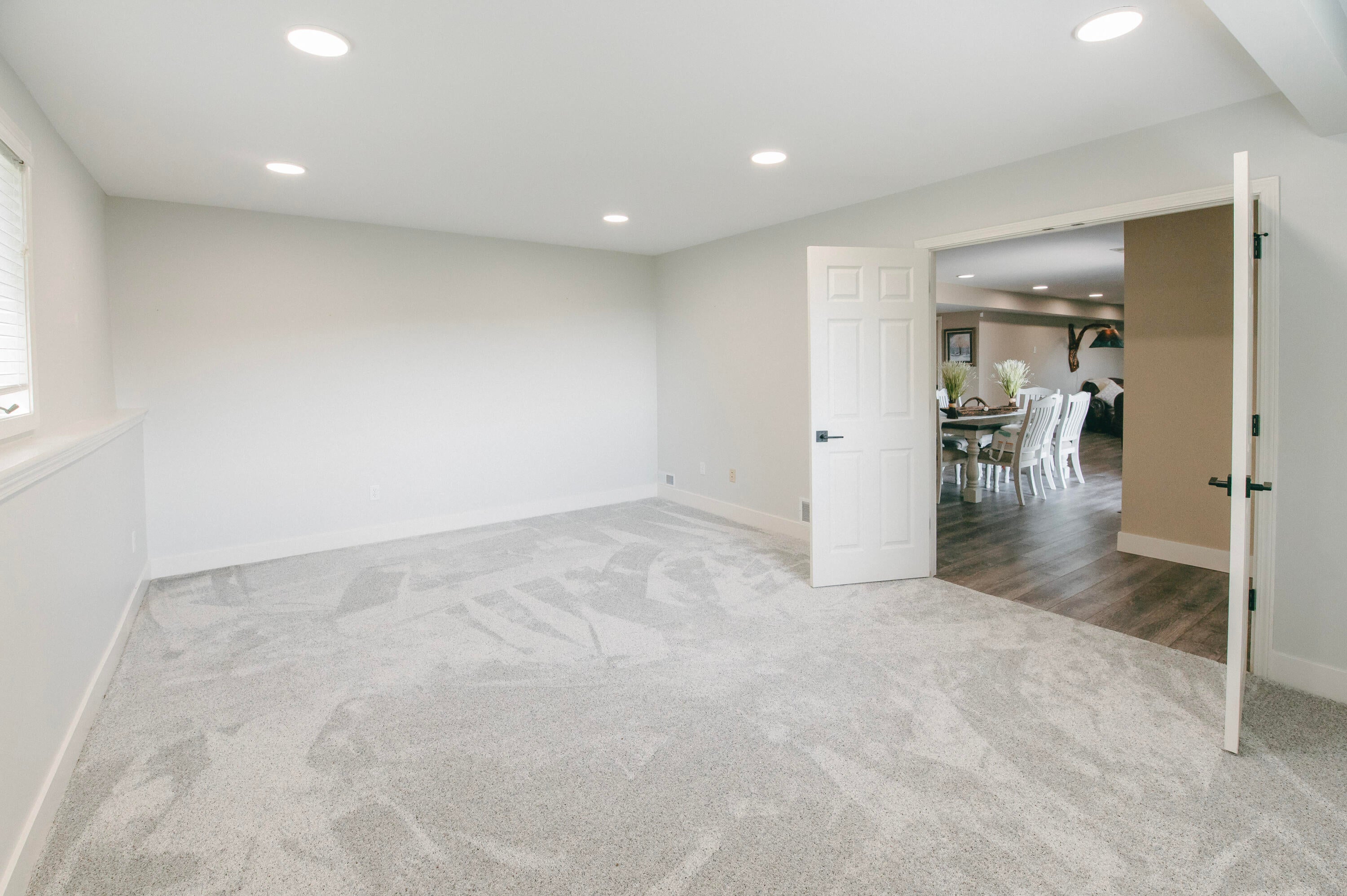 Columbia, Missouri, 65201, United States, 5 Bedrooms Bedrooms, ,5 BathroomsBathrooms,Residential,Active,1990615