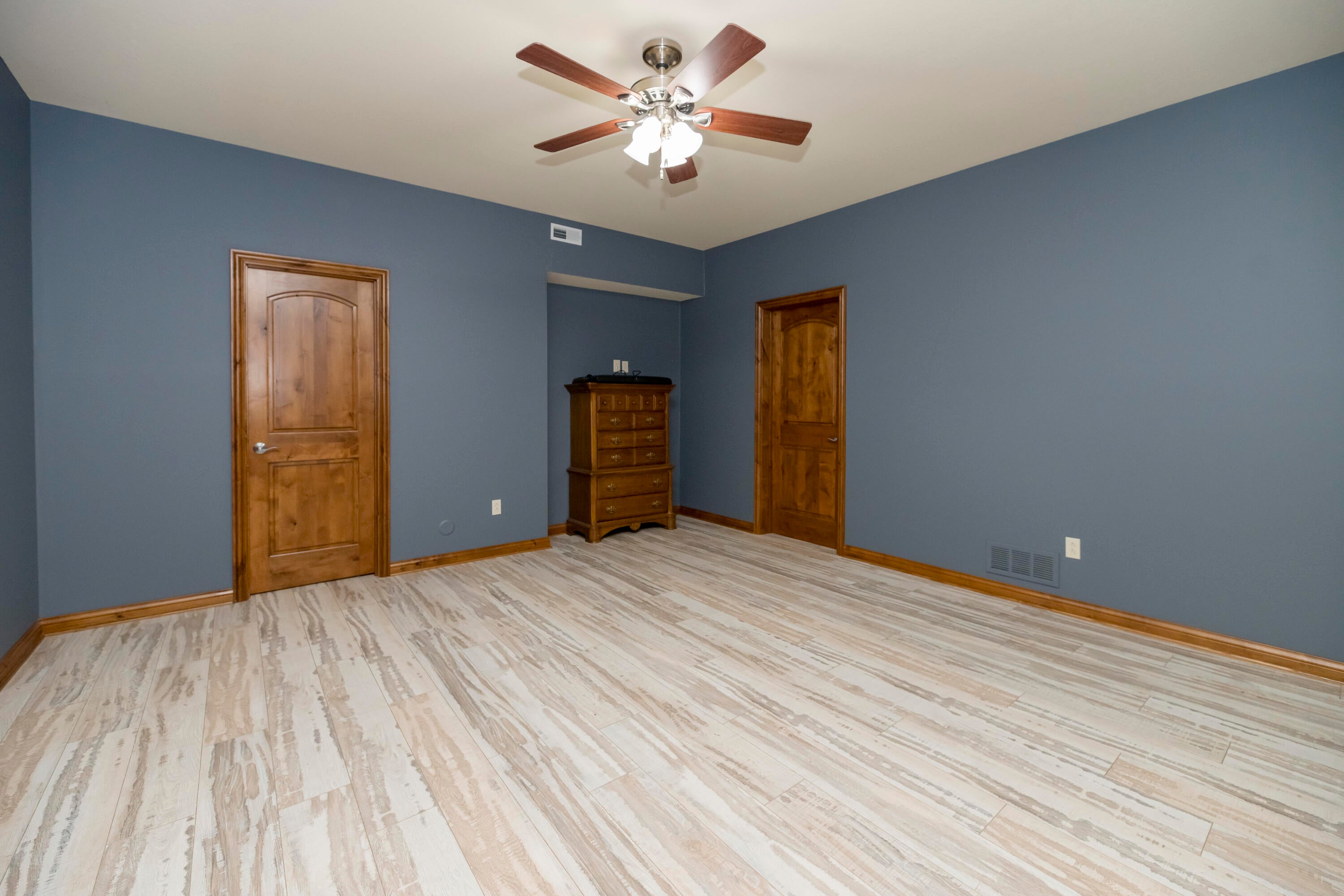 Harrisburg, Missouri, 65256, United States, 5 Bedrooms Bedrooms, ,7 BathroomsBathrooms,Residential,Active,2002606