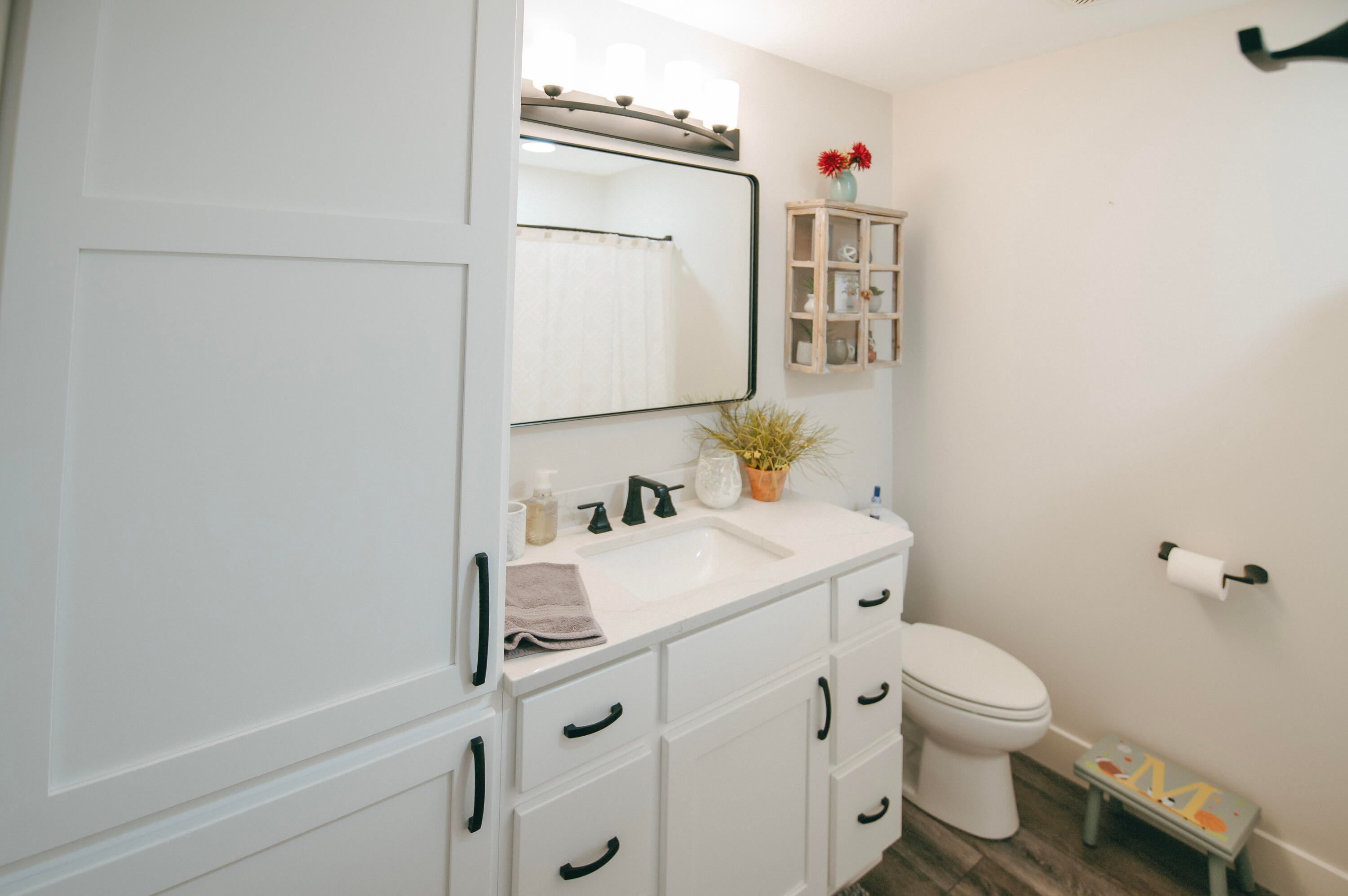 Columbia, Missouri, 65201, United States, 5 Bedrooms Bedrooms, ,5 BathroomsBathrooms,Residential,Active,1990615