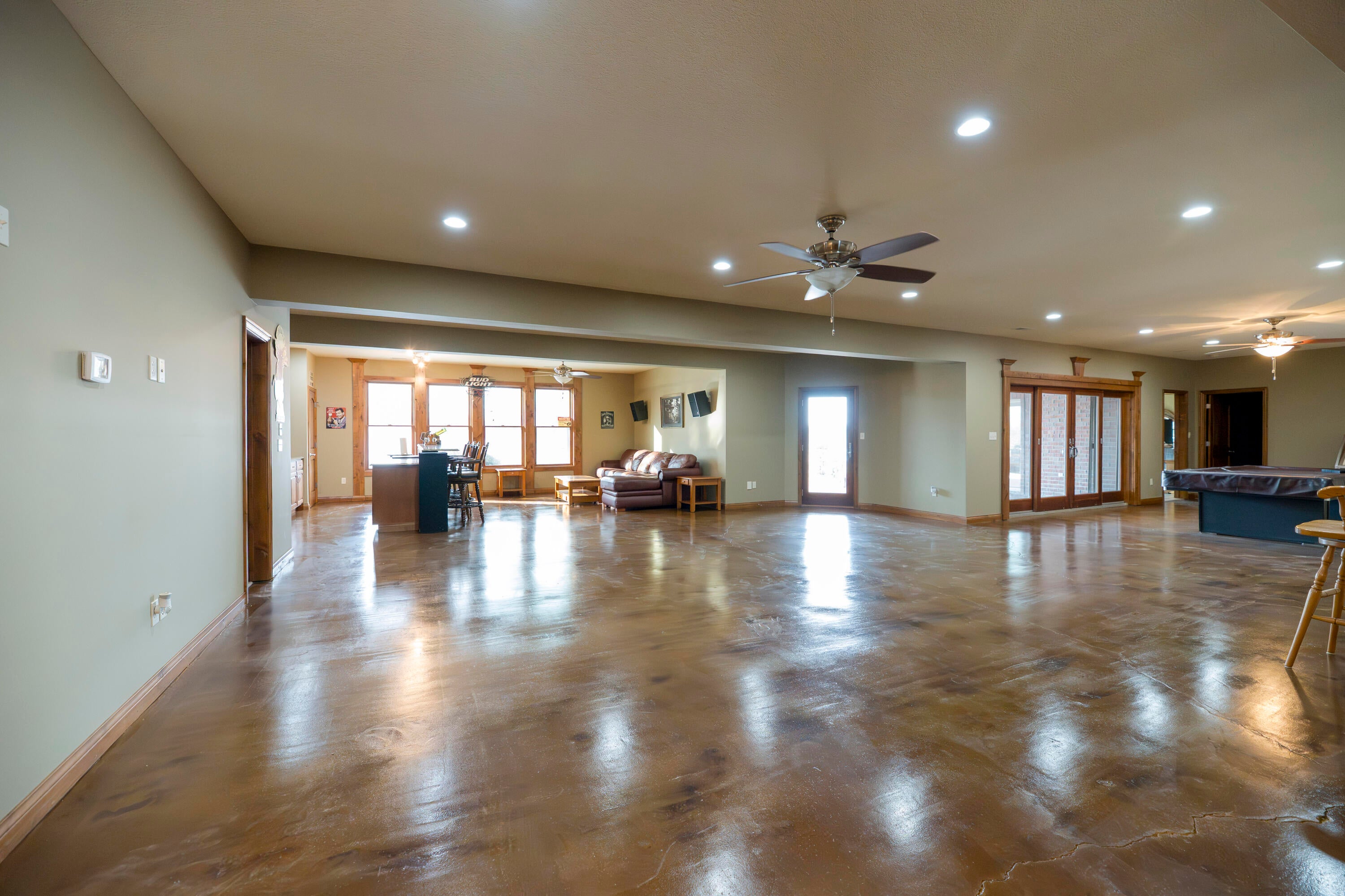 Harrisburg, Missouri, 65256, United States, 5 Bedrooms Bedrooms, ,7 BathroomsBathrooms,Residential,Active,2002606