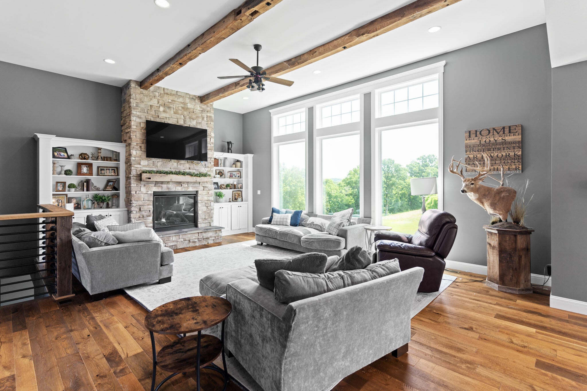 Hartsburg, Missouri, 65039, United States, 6 Bedrooms Bedrooms, ,4 BathroomsBathrooms,Residential,Active,1898236