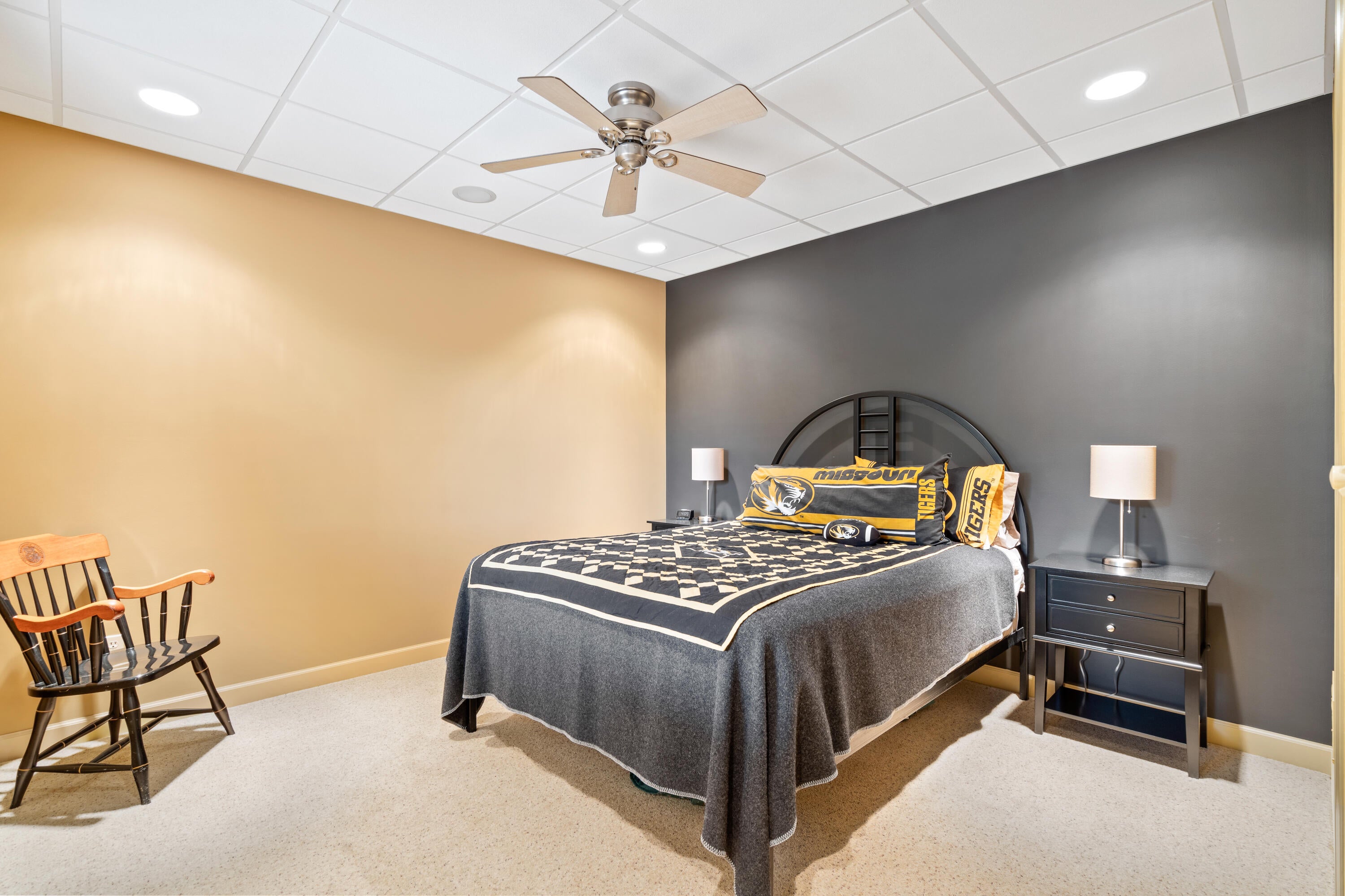 Columbia, Missouri, 65201, United States, 4 Bedrooms Bedrooms, ,4 BathroomsBathrooms,Residential,Active,1944067