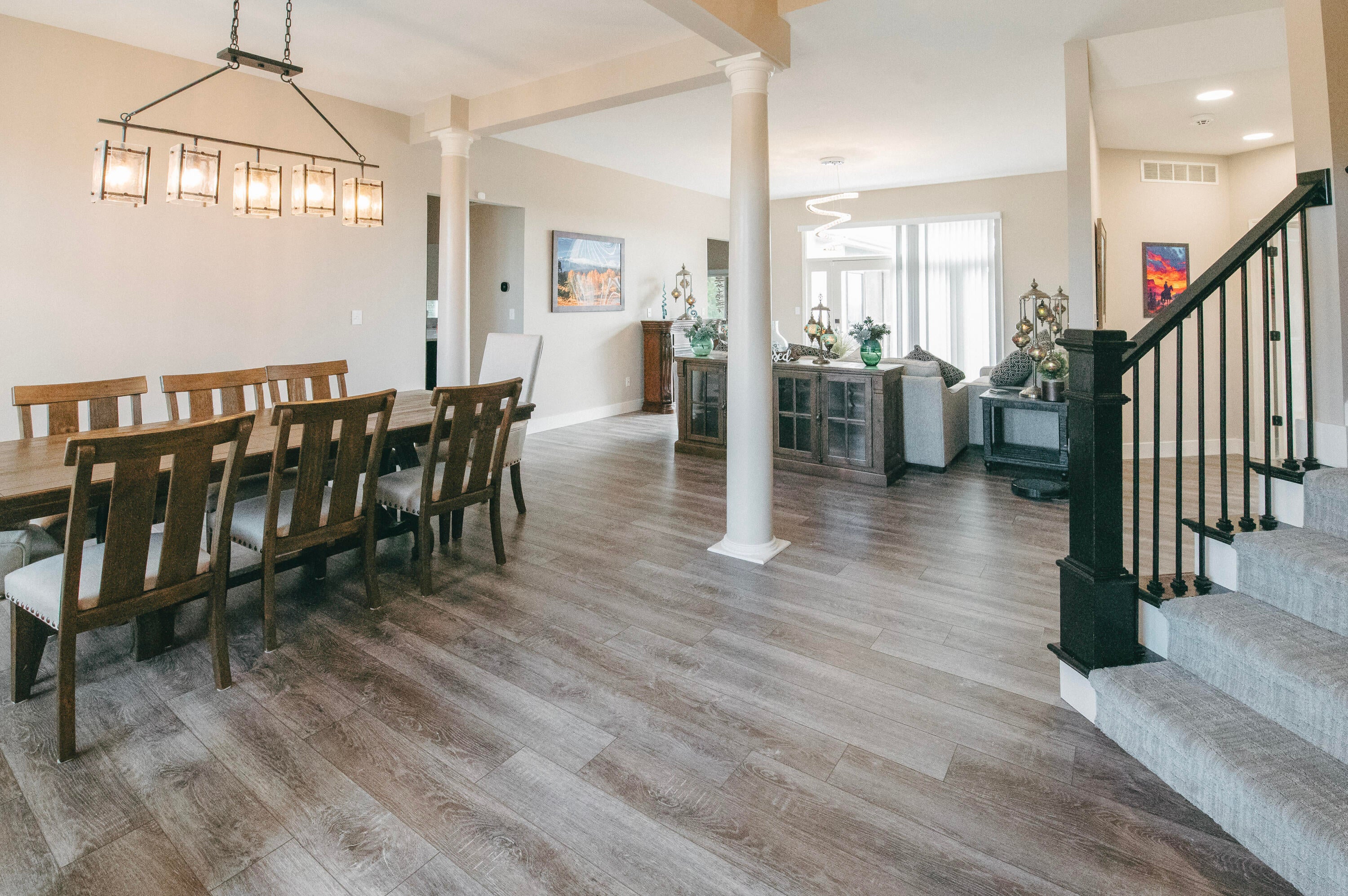 Columbia, Missouri, 65201, United States, 5 Bedrooms Bedrooms, ,5 BathroomsBathrooms,Residential,Active,1990615