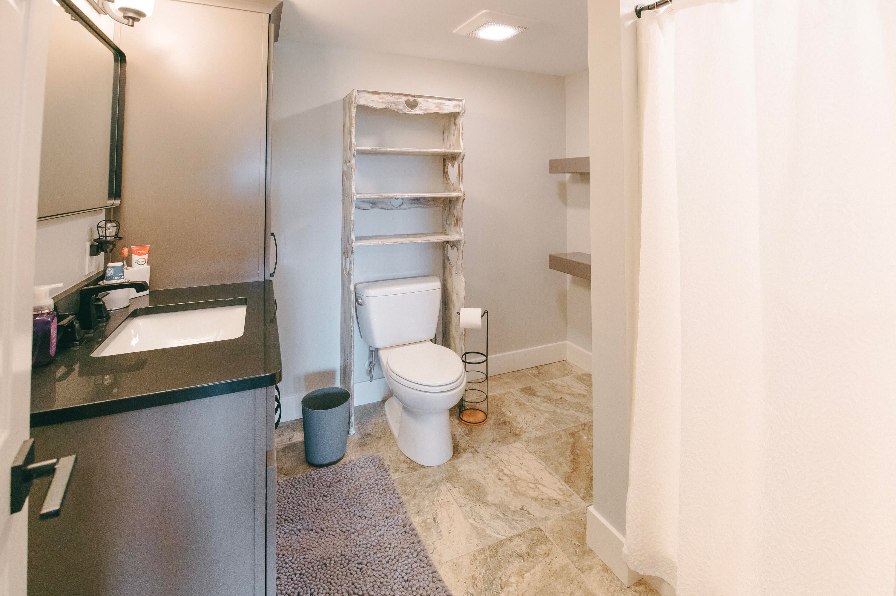 Columbia, Missouri, 65201, United States, 5 Bedrooms Bedrooms, ,5 BathroomsBathrooms,Residential,Active,1990615