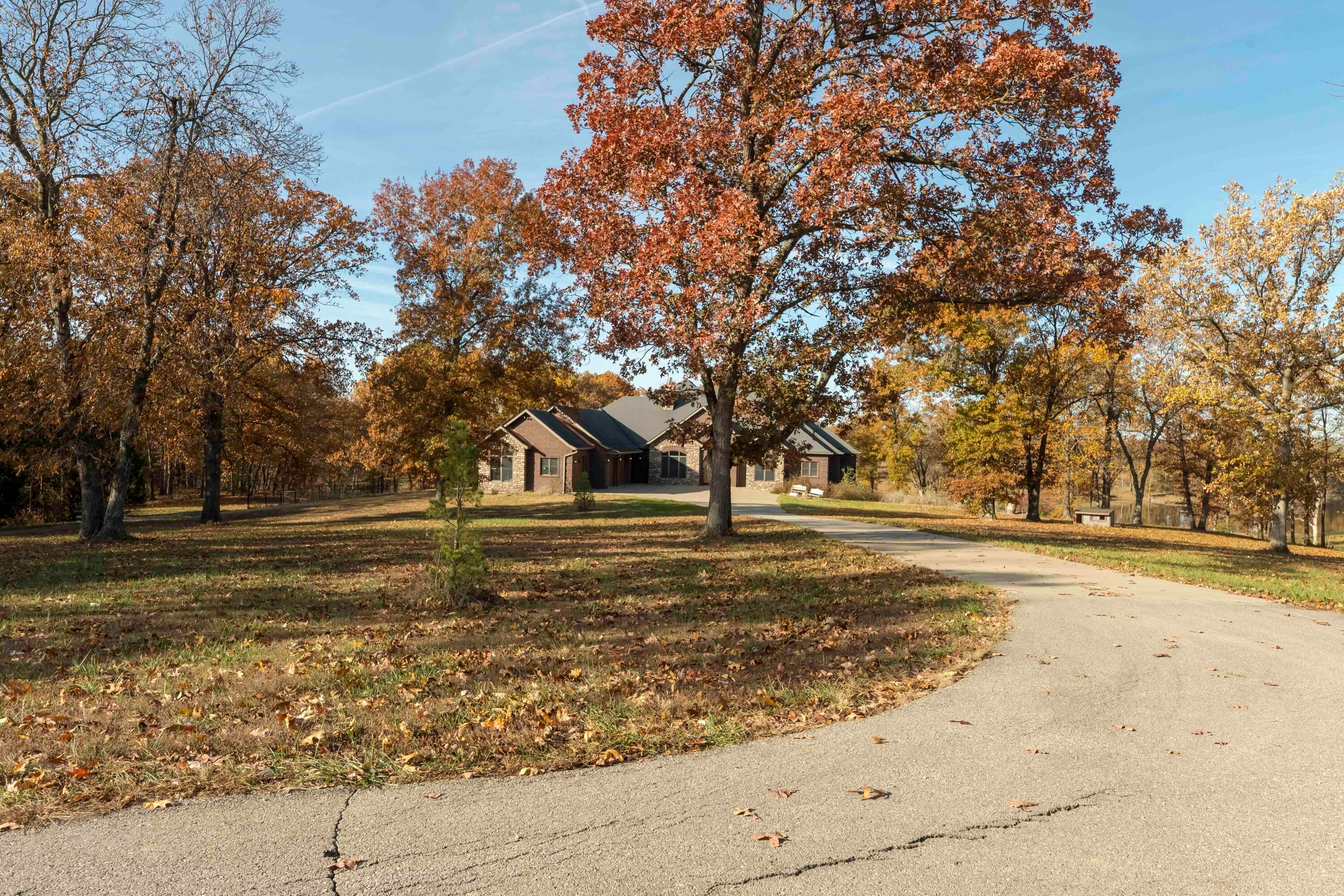 Harrisburg, Missouri, 65256, United States, 5 Bedrooms Bedrooms, ,7 BathroomsBathrooms,Residential,Active,2002599