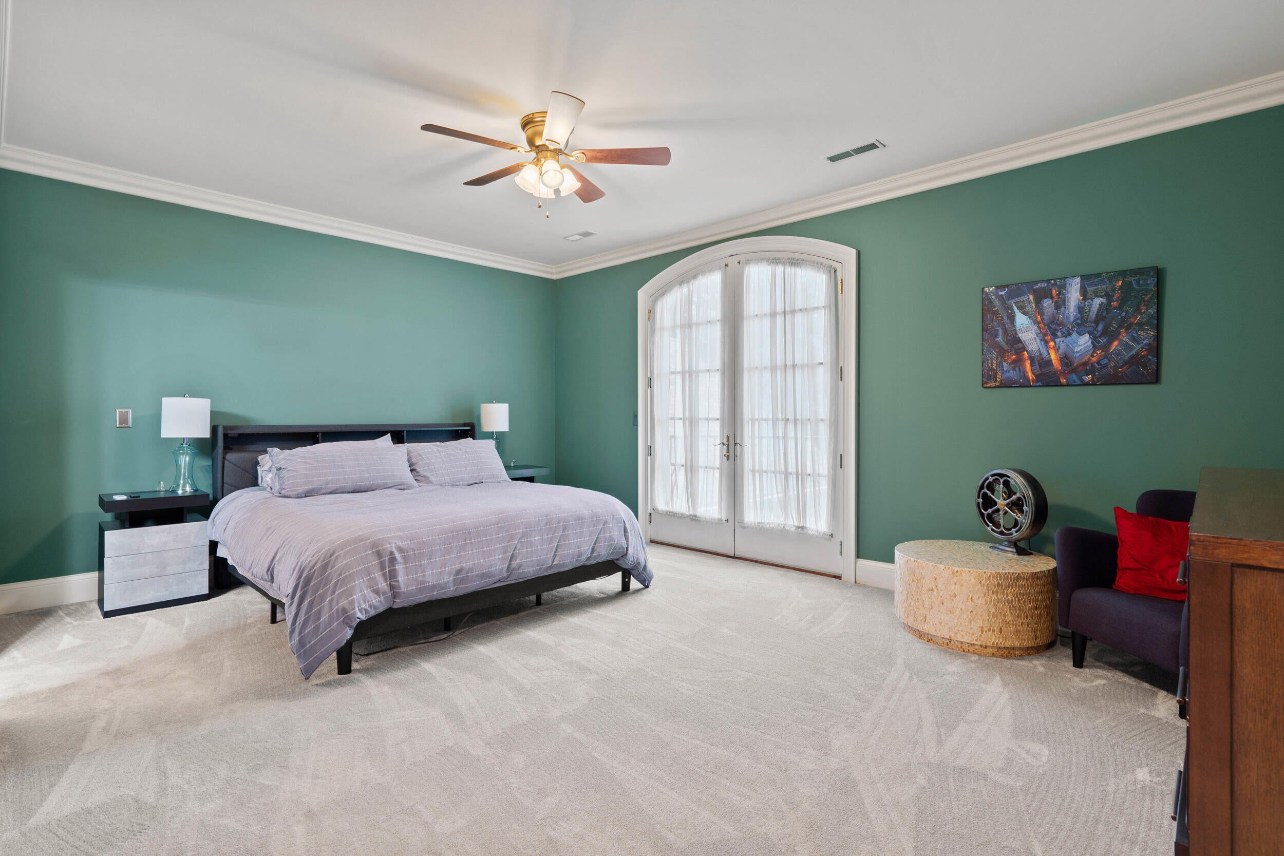 Columbia, Missouri, 65203, United States, 6 Bedrooms Bedrooms, ,8 BathroomsBathrooms,Residential,Active,1965985