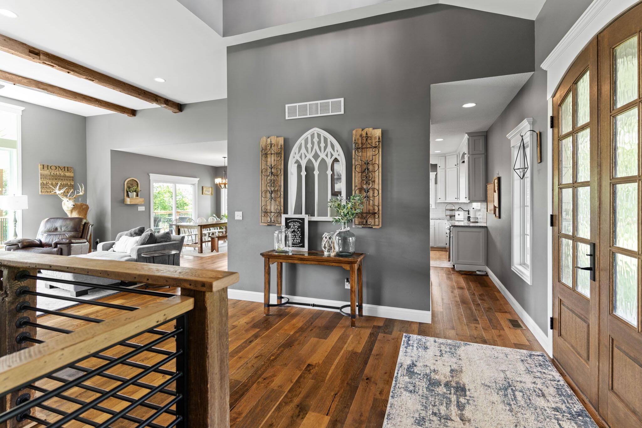 Hartsburg, Missouri, 65039, United States, 6 Bedrooms Bedrooms, ,4 BathroomsBathrooms,Residential,Active,1898236