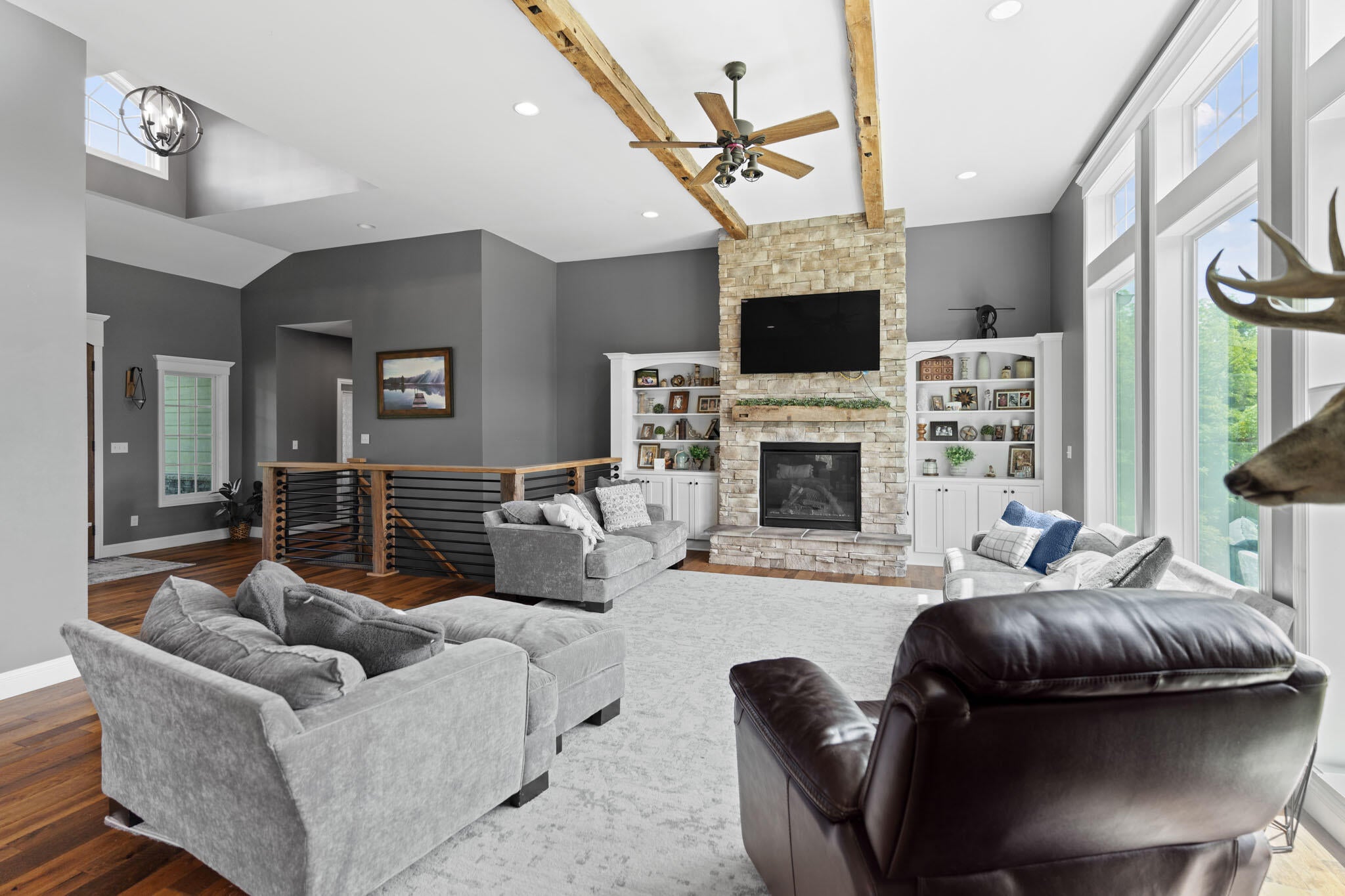 Hartsburg, Missouri, 65039, United States, 6 Bedrooms Bedrooms, ,4 BathroomsBathrooms,Residential,Active,1898236