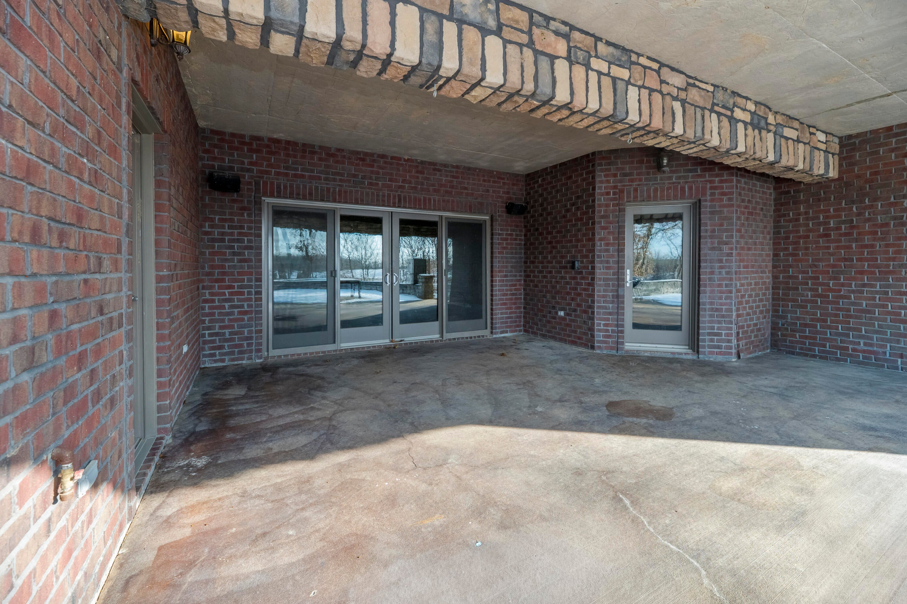 Harrisburg, Missouri, 65256, United States, 5 Bedrooms Bedrooms, ,7 BathroomsBathrooms,Residential,Active,2002599