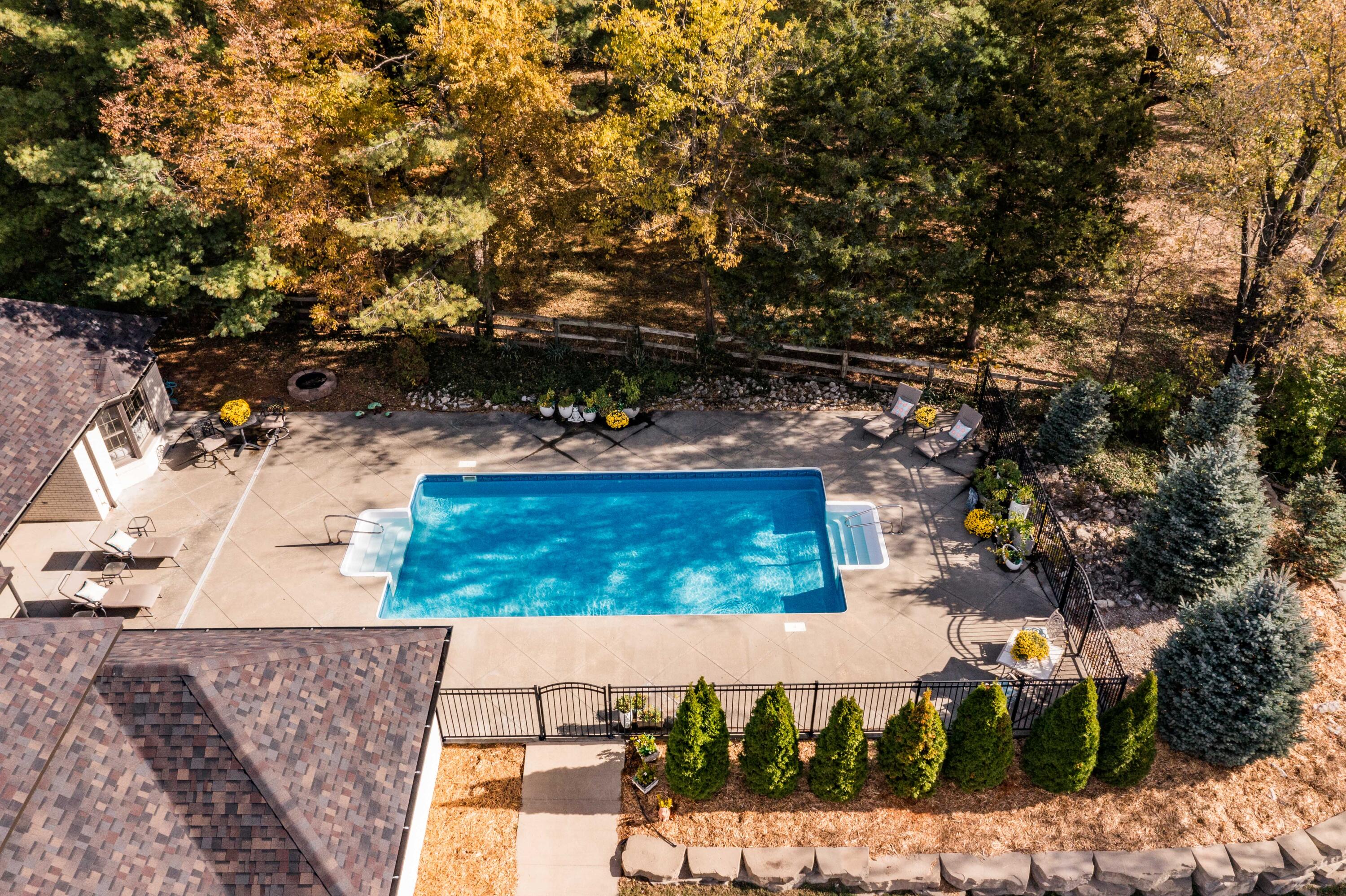 Jefferson City, Missouri, 65109, United States, 4 Bedrooms Bedrooms, ,4 BathroomsBathrooms,Residential,Active,1990034